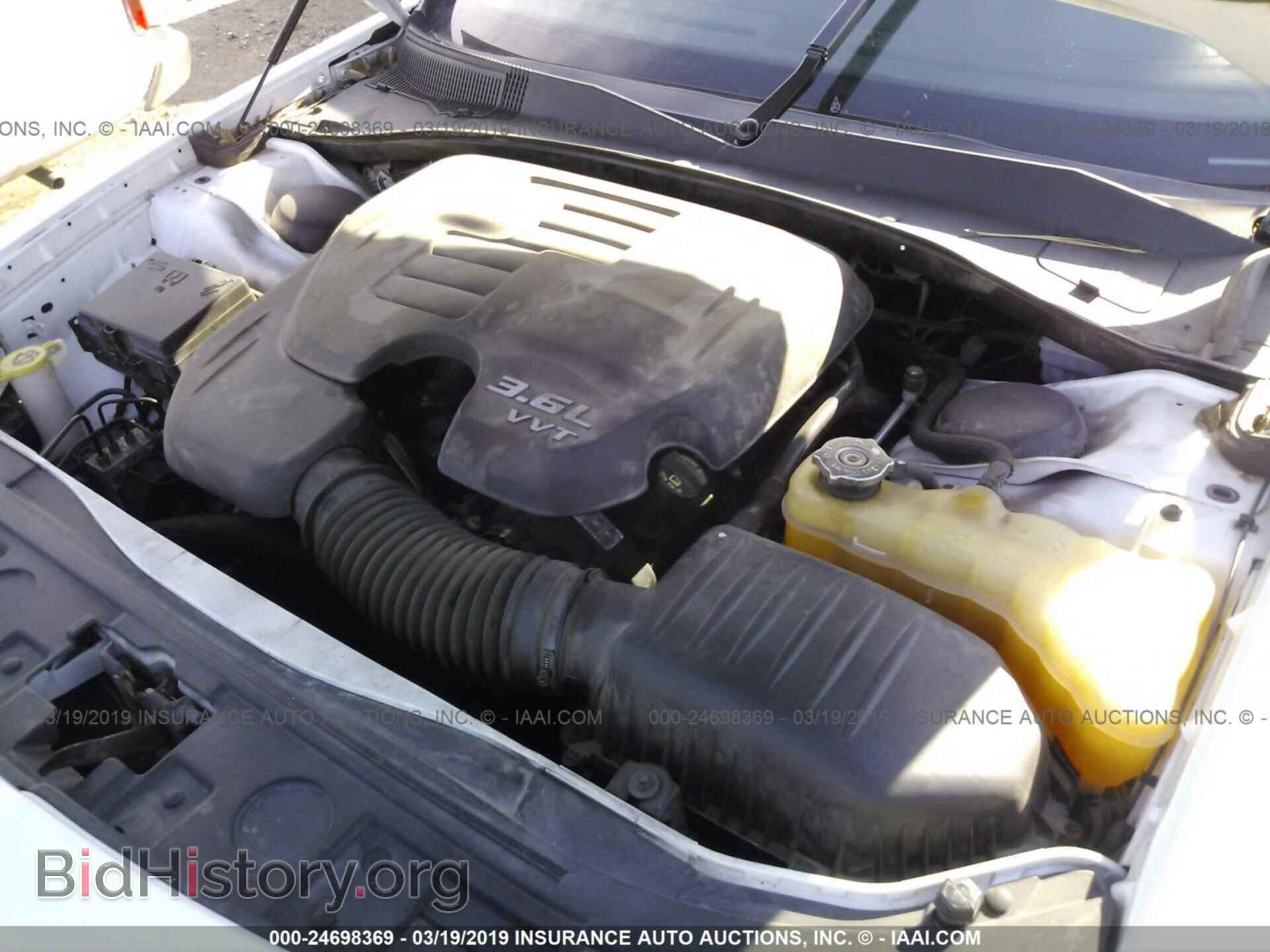 2011 CHRYSLER 300 - VIN: 2C3CA4CG9BH587456 - Фото 10