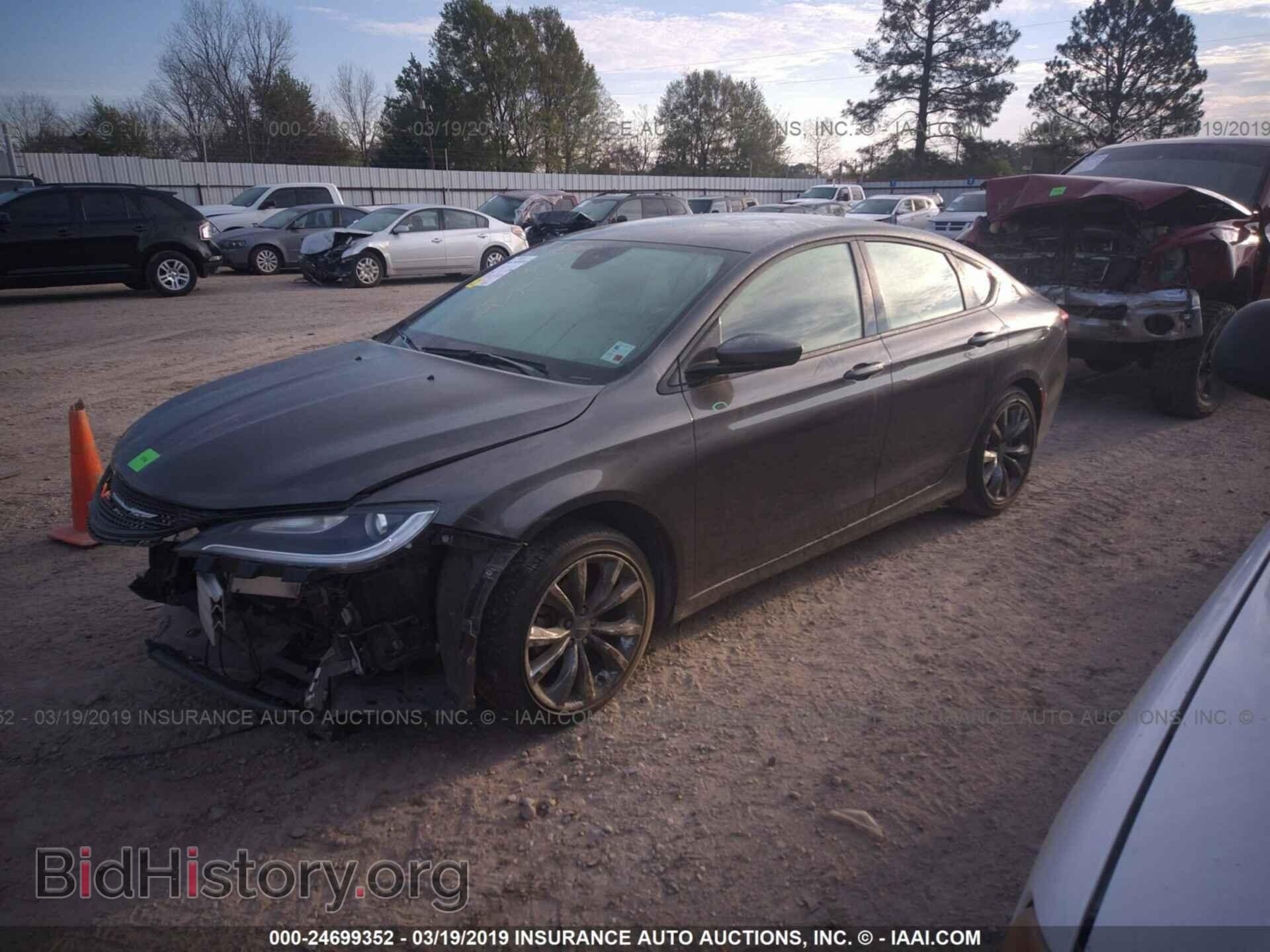 2016 CHRYSLER 200 - VIN: 1C3CCCBB0GN122461 - Photo 2