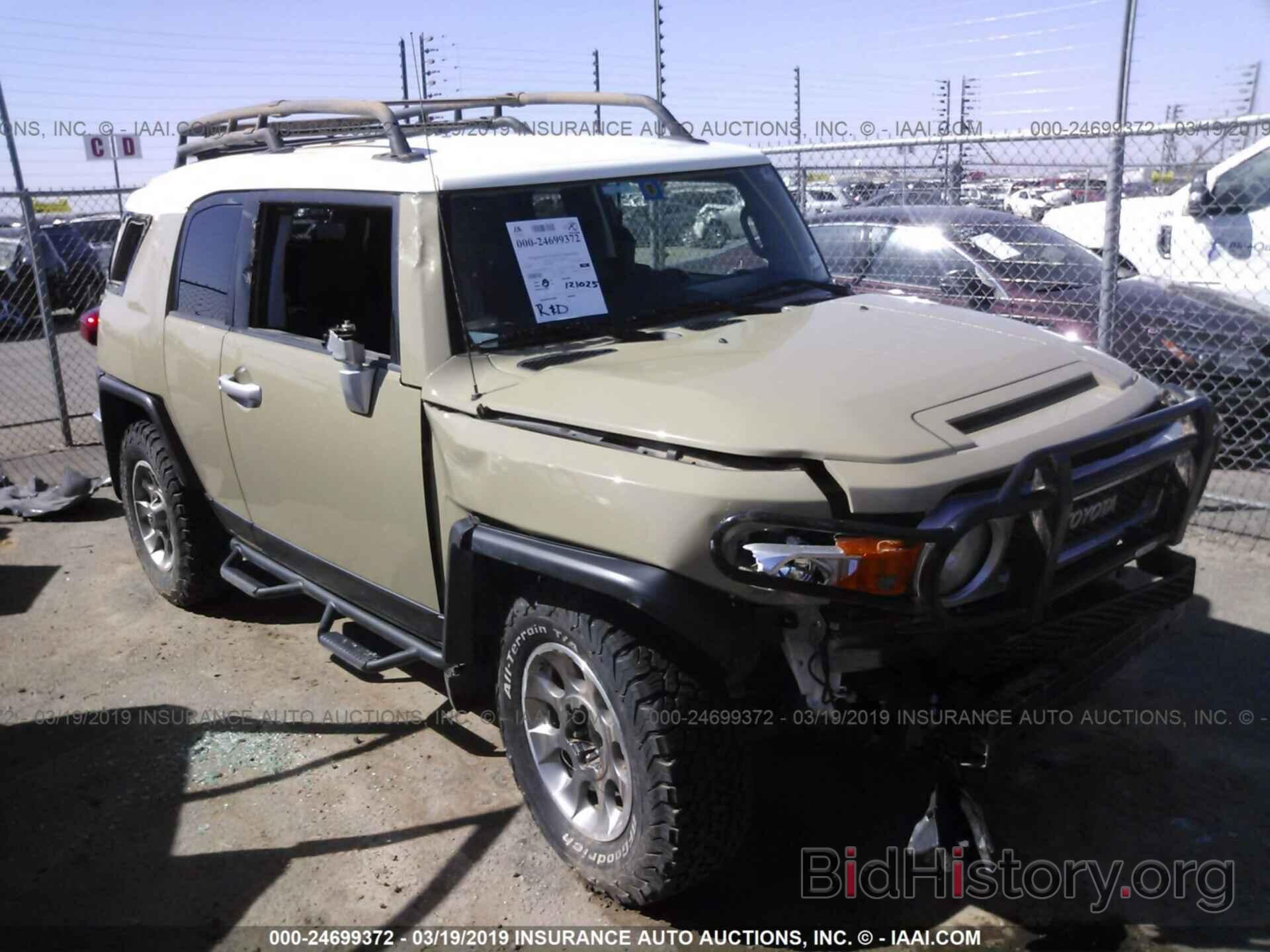 Photo JTEBU4BFXBK109736 - TOYOTA FJ CRUISER 2011