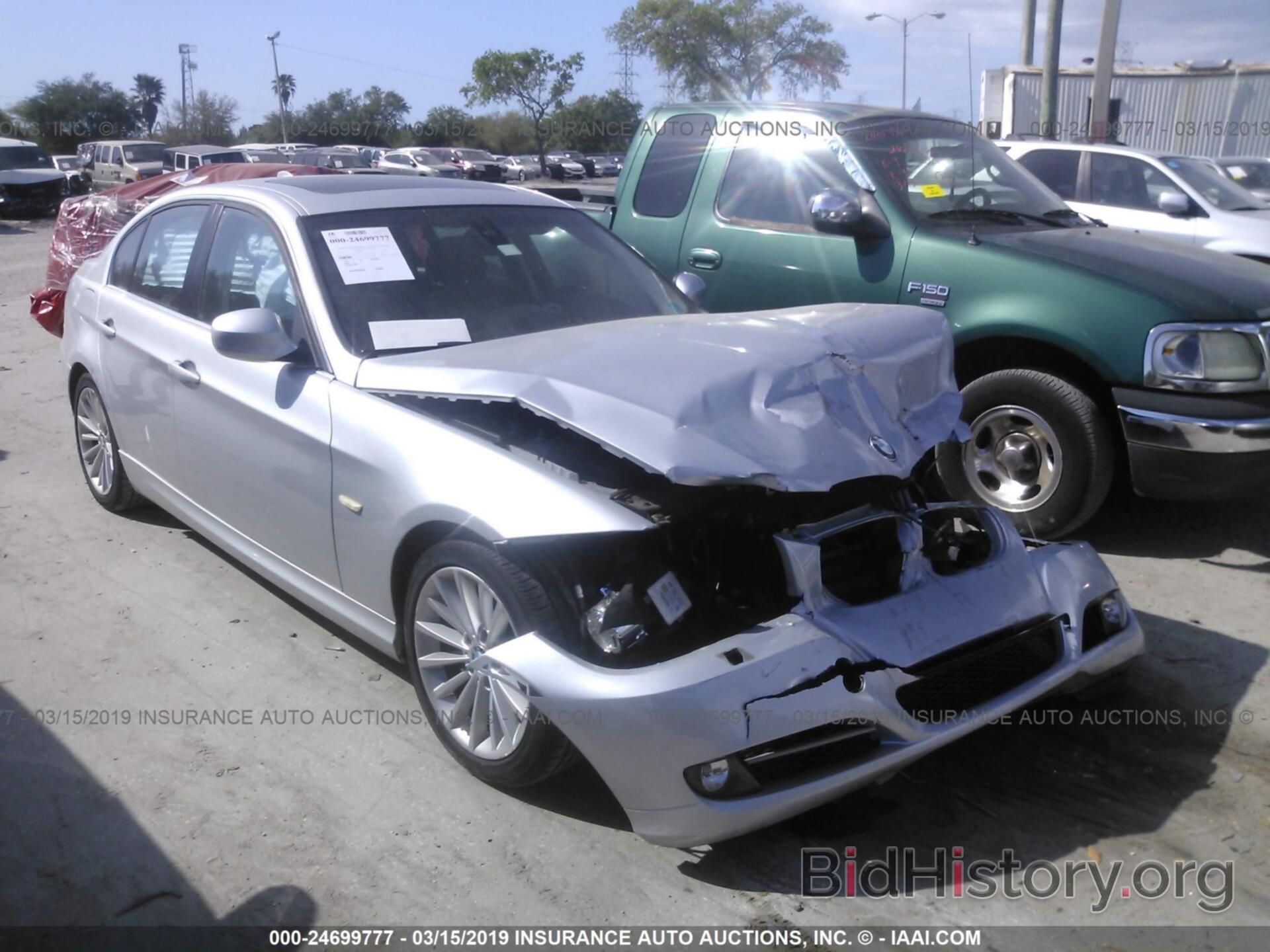 Photo WBAPM5C52BF181977 - BMW 335 2011