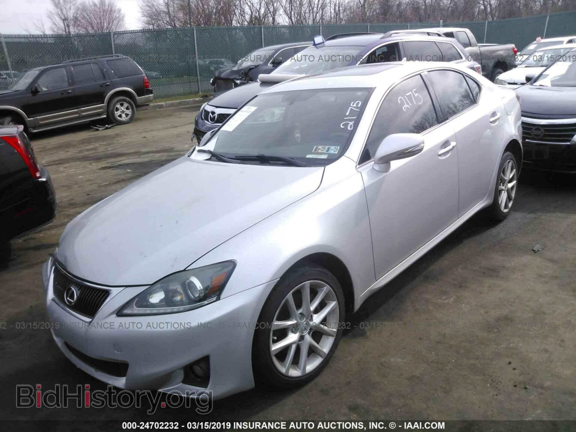 2011 LEXUS IS - VIN: JTHCF5C26B5050606 - Фото 2