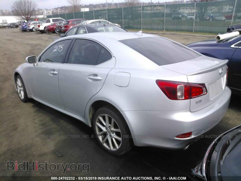 2011 Lexus IS (VIN JTHCF5C26B5050606) — photo 3 of 10