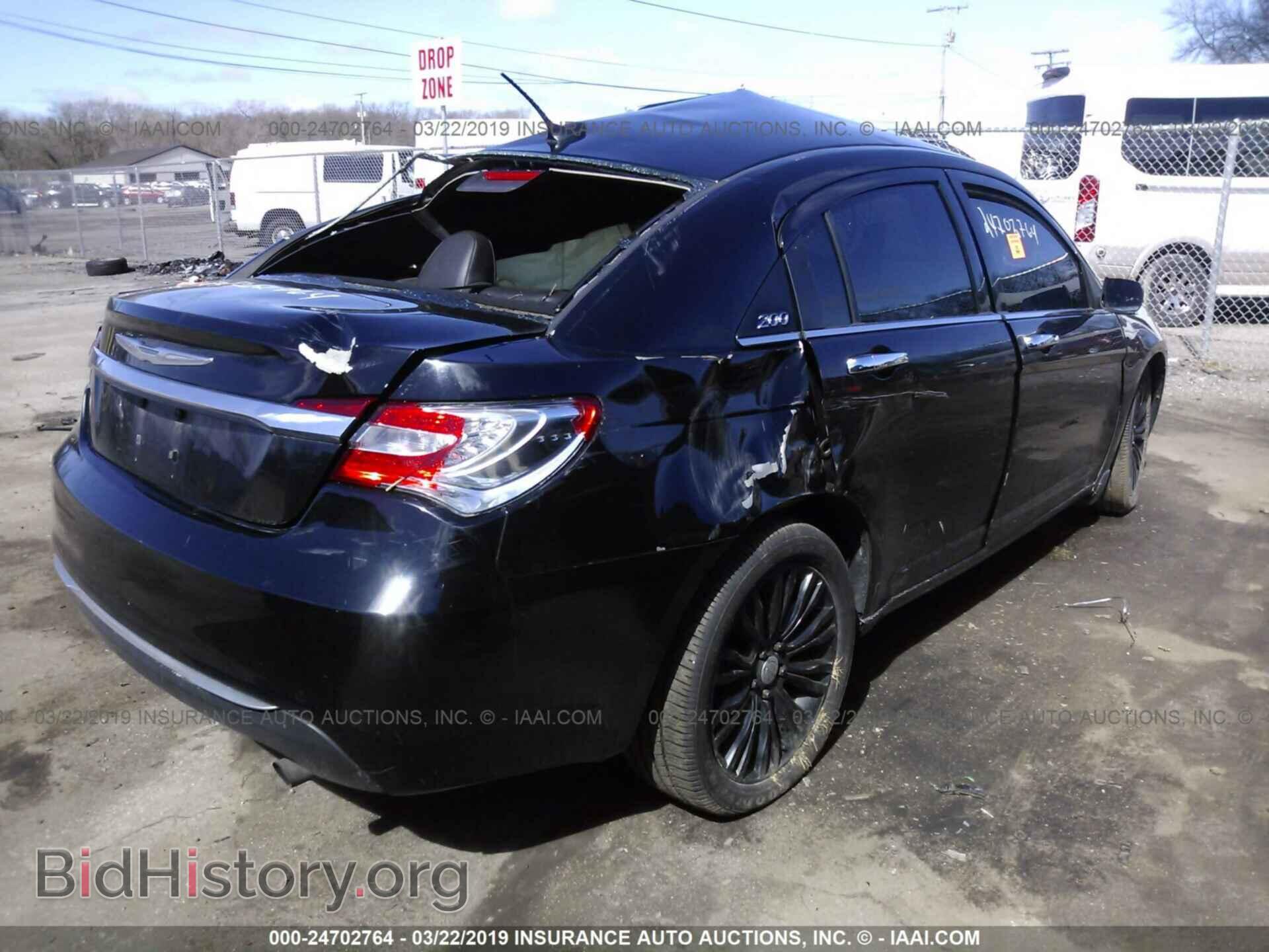 2011 CHRYSLER 200 - VIN: 1C3BC2FB4BN571473 - Фото 4