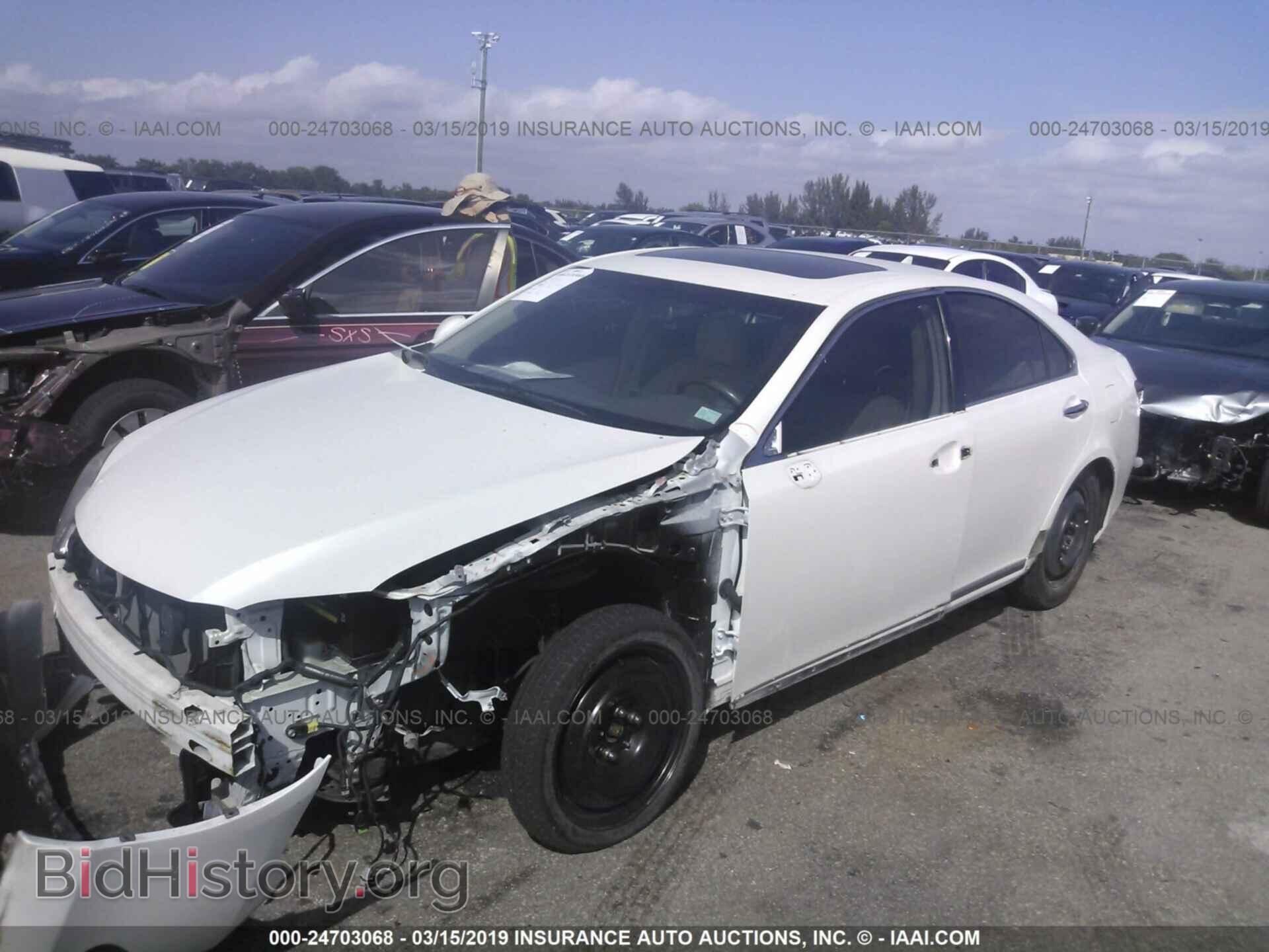 2011 LEXUS ES - VIN: JTHBK1EG2B2444596 - Фото 2