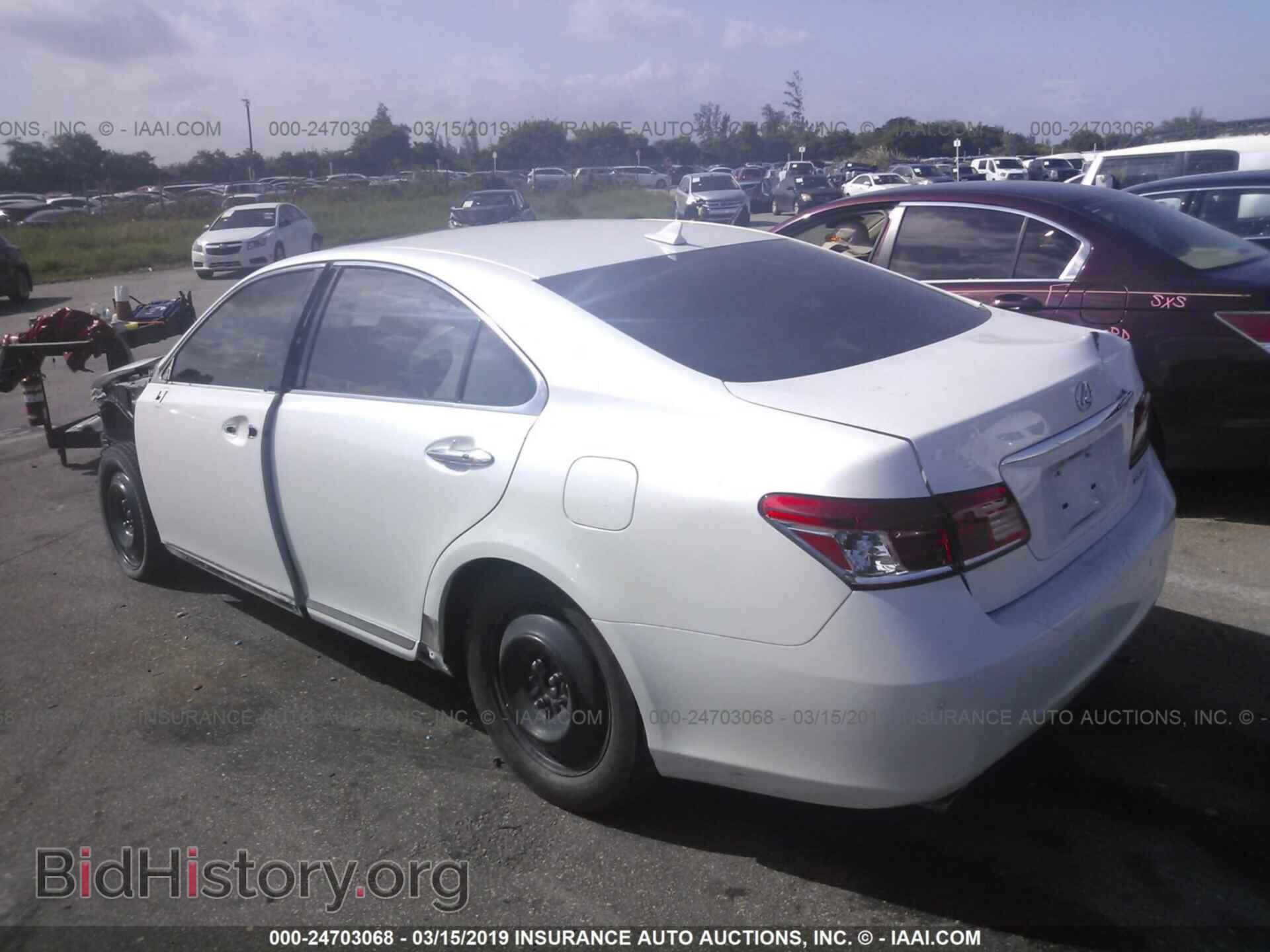 2011 LEXUS ES - VIN: JTHBK1EG2B2444596 - Фото 3