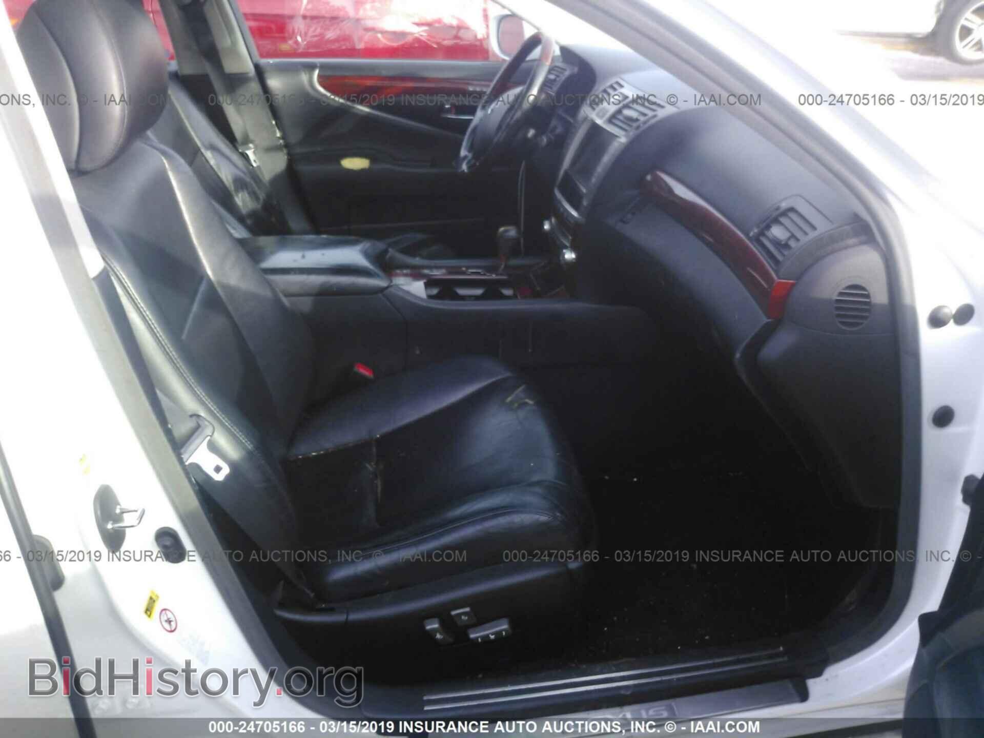2010 LEXUS LS - VIN: JTHBL5EF6A5095659 - Photo 5