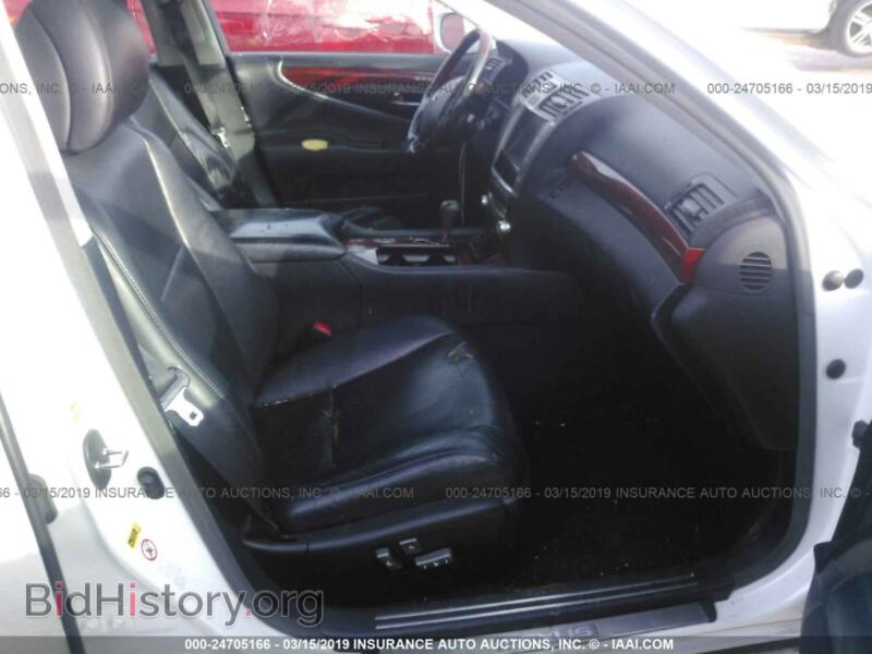 2010 Lexus LS (VIN JTHBL5EF6A5095659) — photo 5 of 10