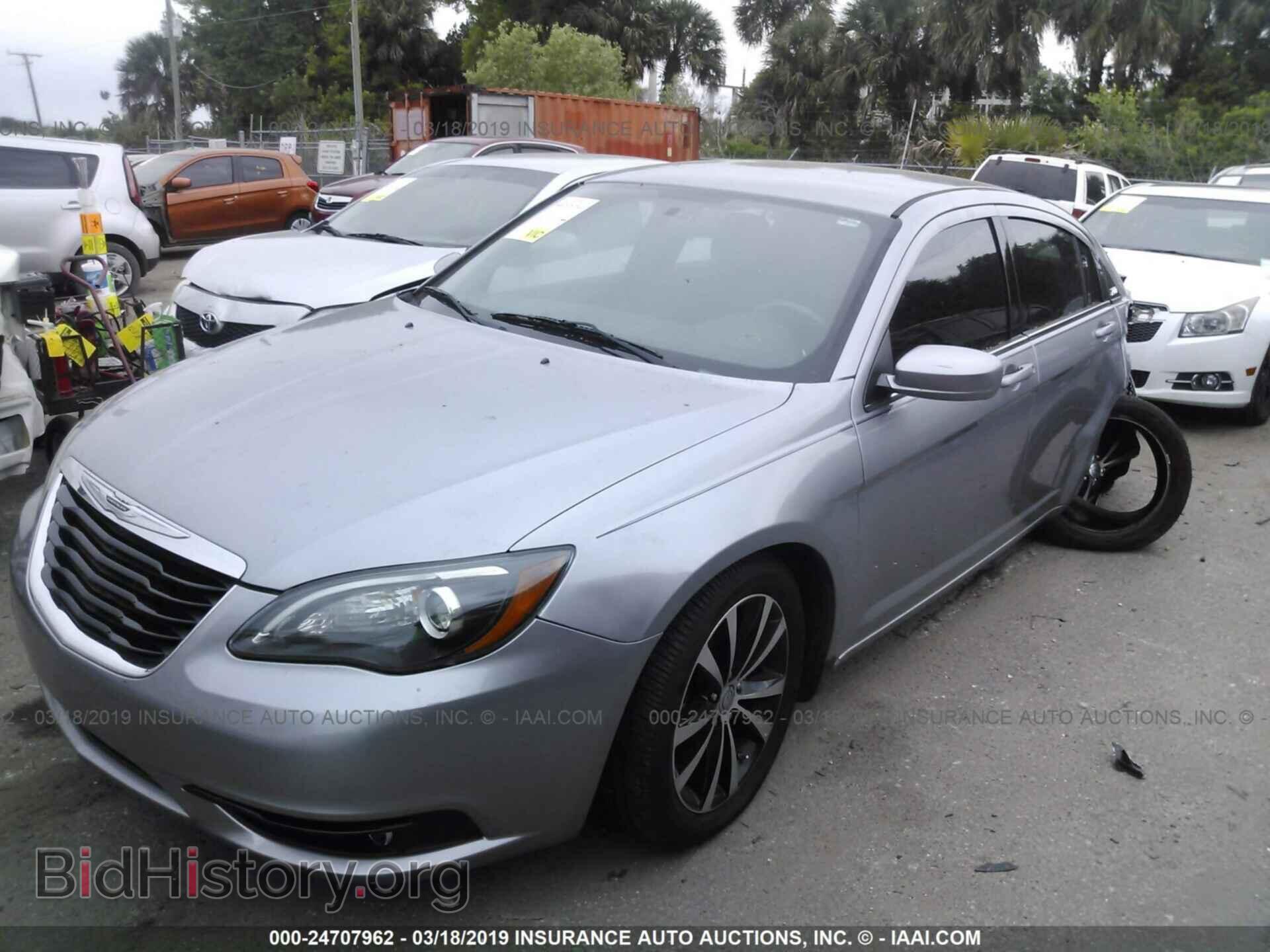 2014 CHRYSLER 200 - VIN: 1C3CCBBB2EN171961 - Фото 2