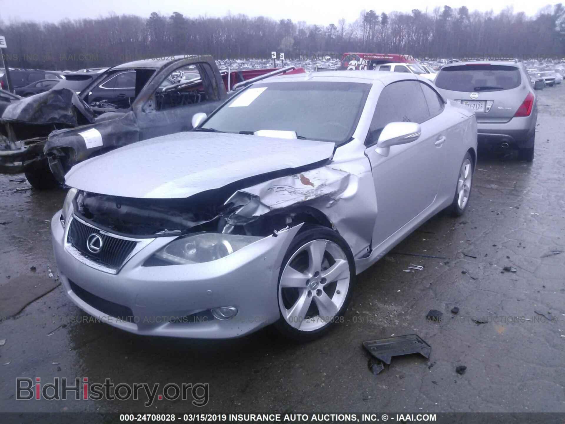 2011 LEXUS IS - VIN: JTHFF2C28B2518218 - Photo 2