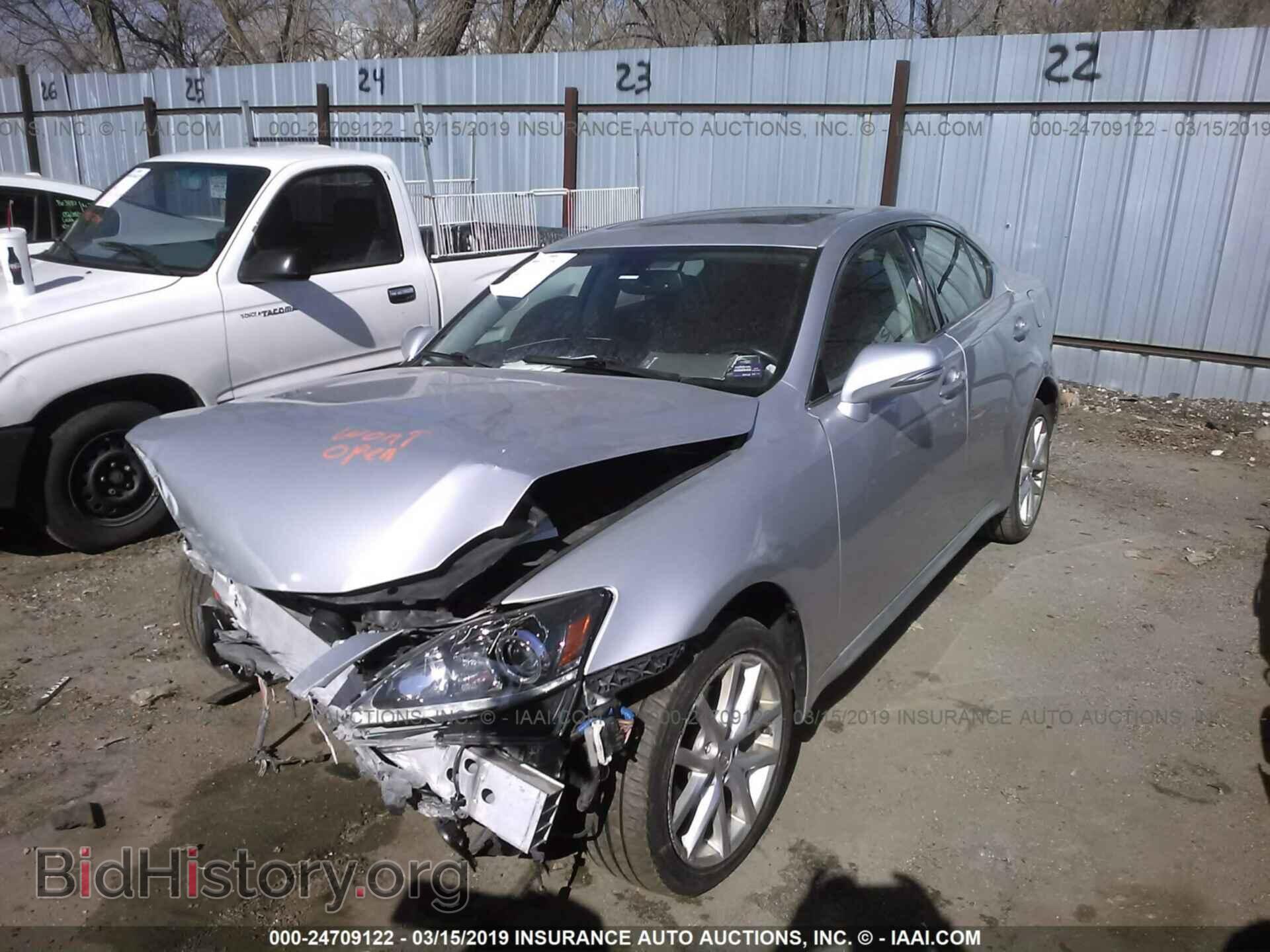 2011 LEXUS IS - VIN: JTHCF5C28B5048159 - Photo 2