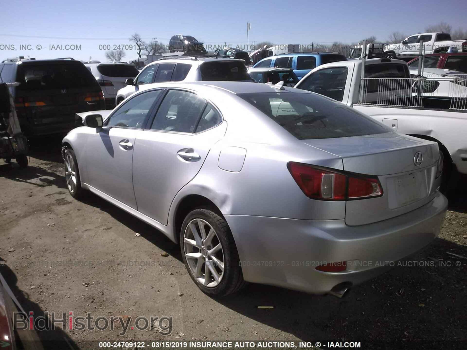 2011 LEXUS IS - VIN: JTHCF5C28B5048159 - Photo 3