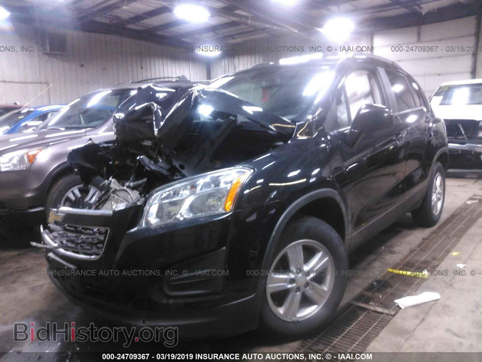 2015 CHEVROLET TRAX - VIN: 3GNCJRSB2FL219431 - Фото 2