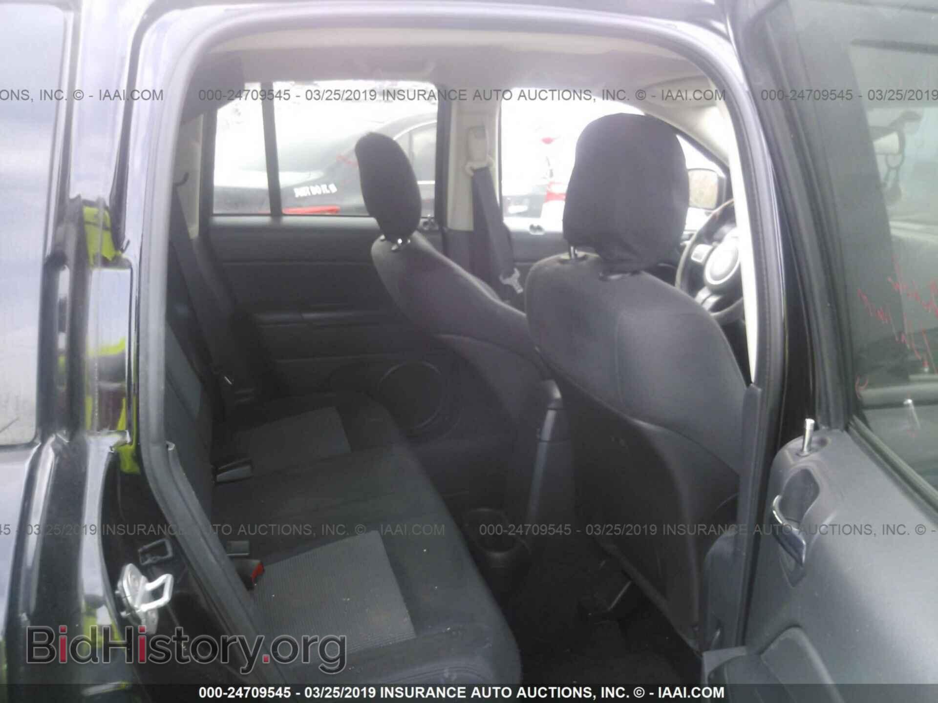 2013 JEEP COMPASS - VIN: 1C4NJCEB6DD237511 - Photo 8