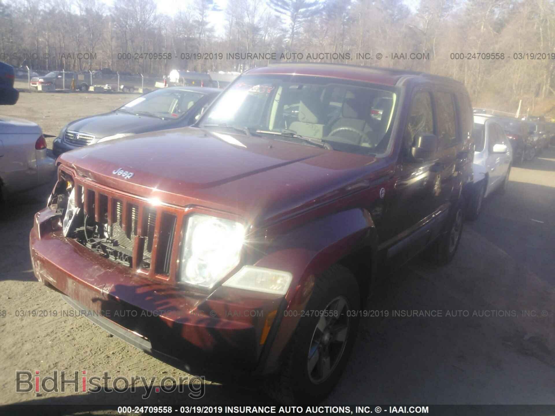 2008 JEEP LIBERTY - VIN: 1J8GN28KX8W202041 - Фото 2