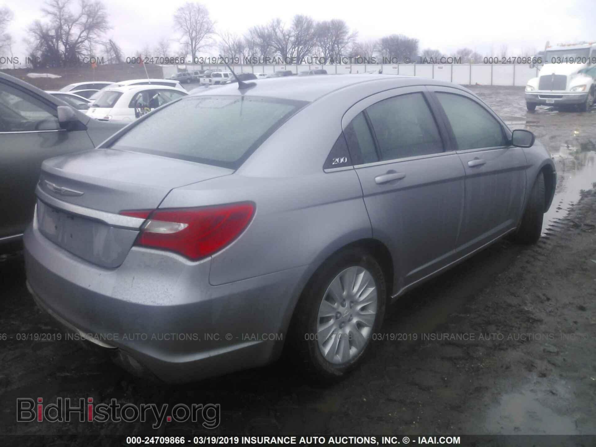 2014 CHRYSLER 200 - VIN: 1C3CCBAB3EN143443 - Фото 4