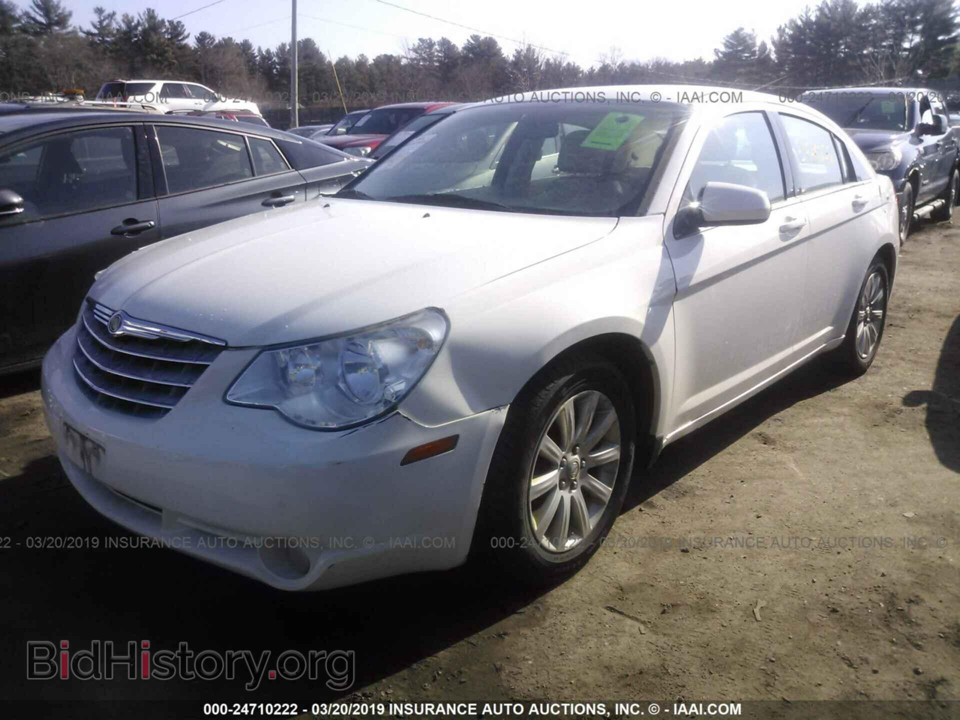 2010 CHRYSLER SEBRING - VIN: 1C3CC5FB7AN142364 - Фото 2