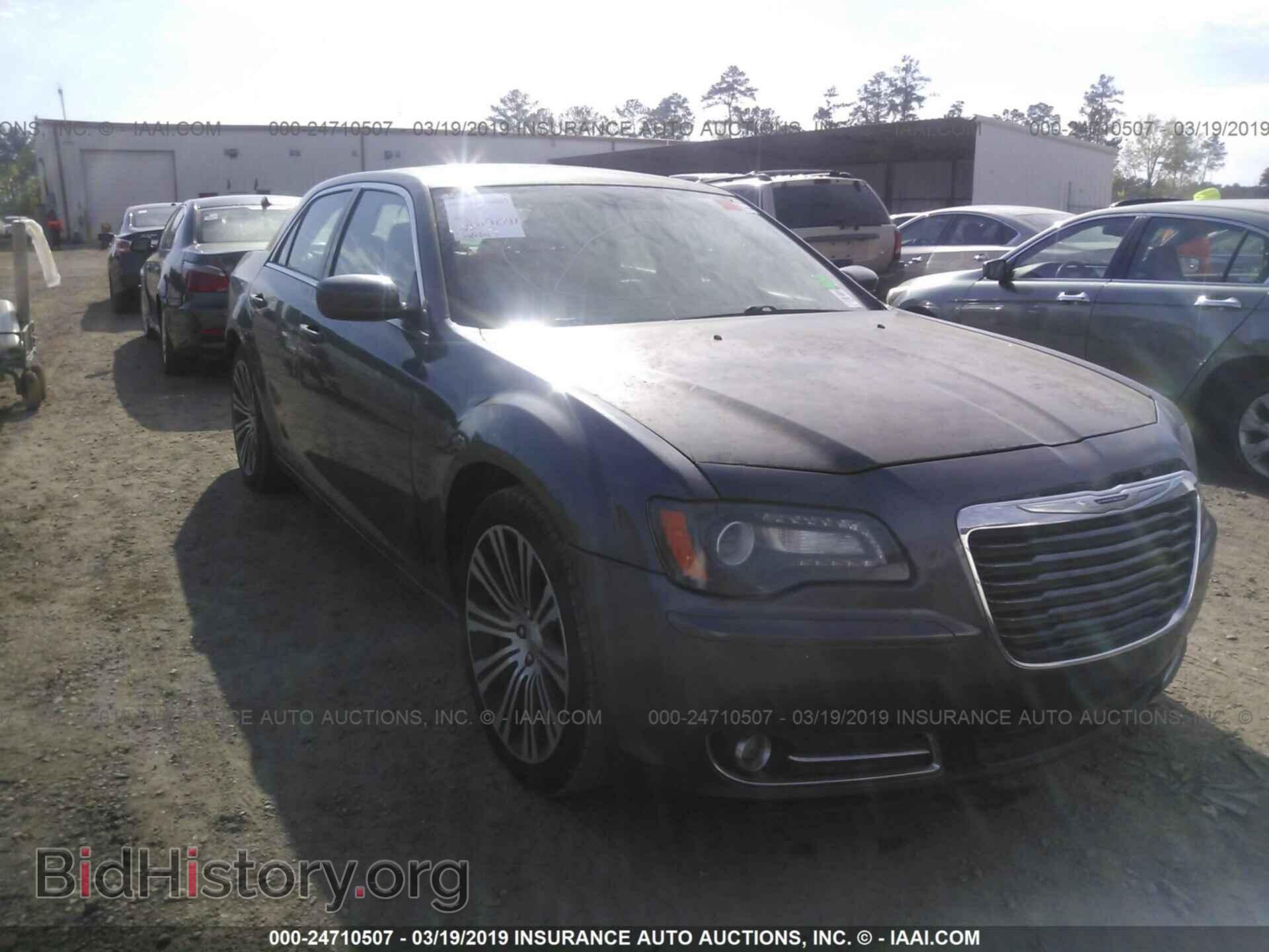 Photo 2C3CCABT4DH618445 - CHRYSLER 300 2013