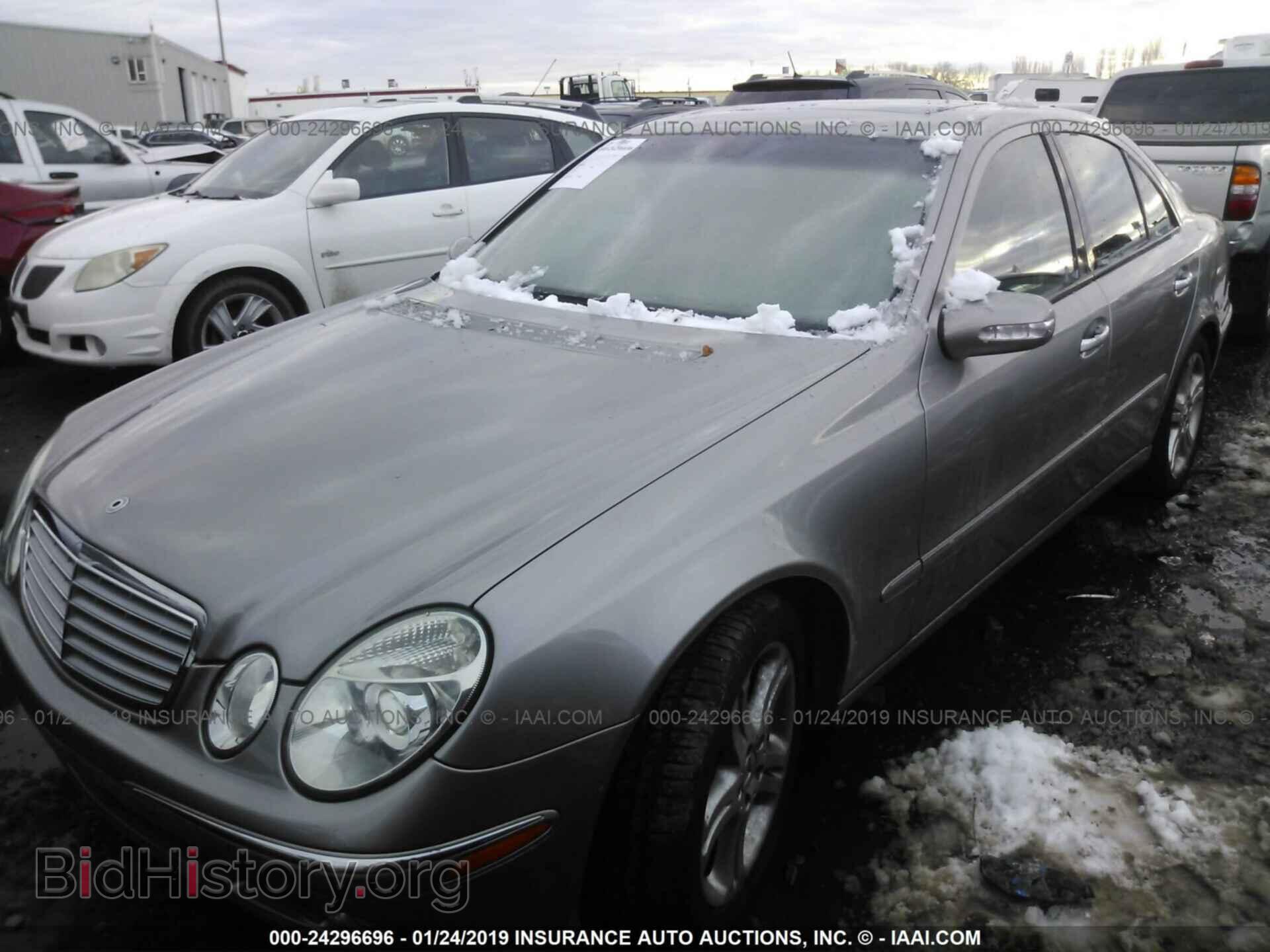 2005 MERCEDES-BENZ E - VIN: WDBUF83J85X166329 - Photo 2