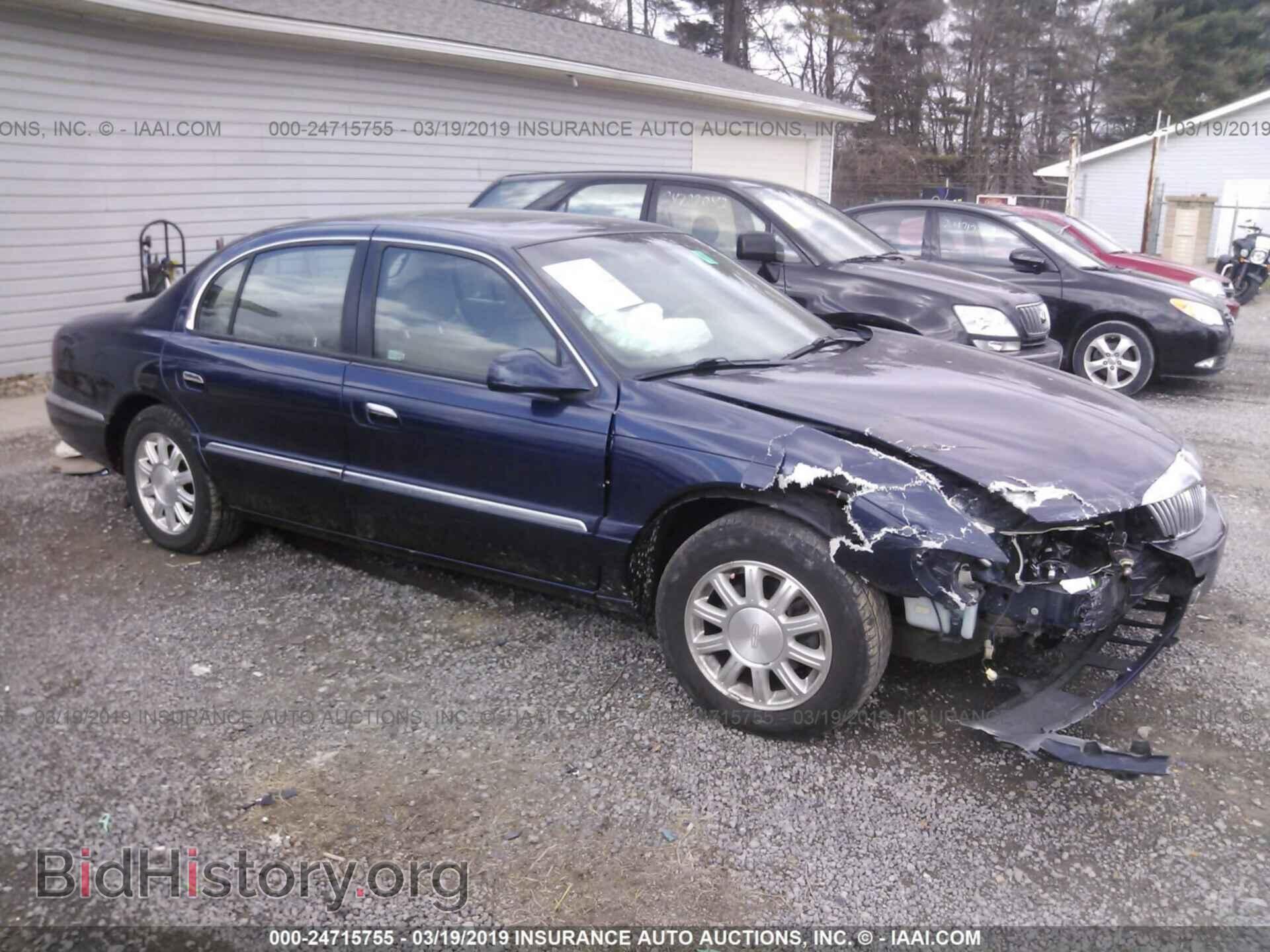 Photo 1LNHM97V72Y678564 - LINCOLN CONTINENTAL 2002