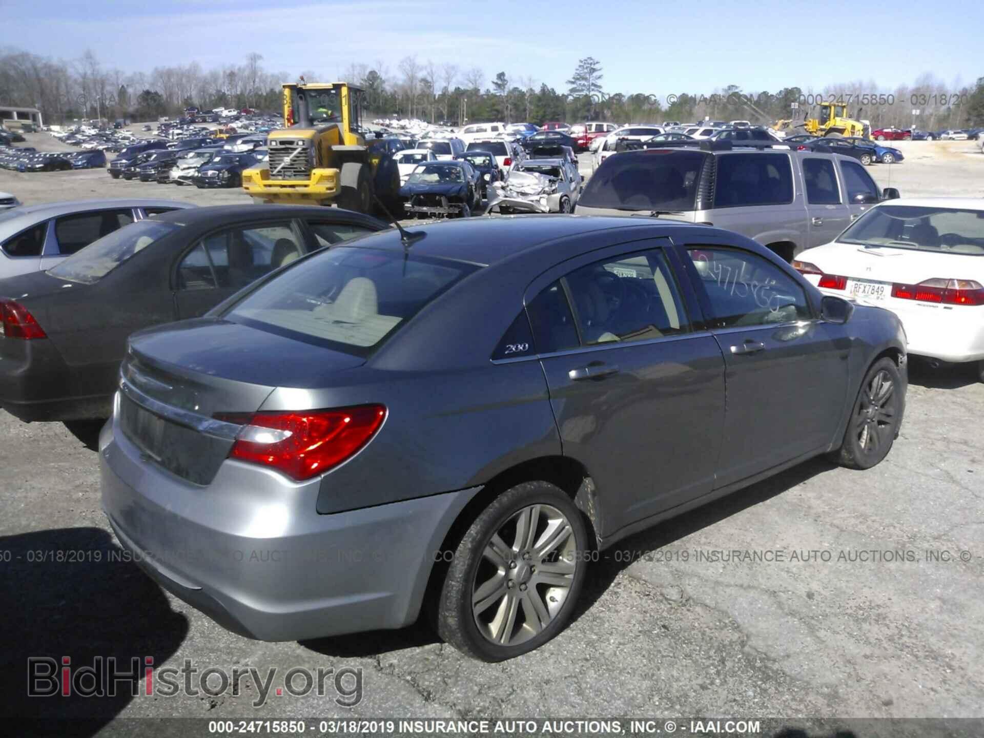 2012 CHRYSLER 200 - VIN: 1C3CCBBB4CN267670 - Фото 4