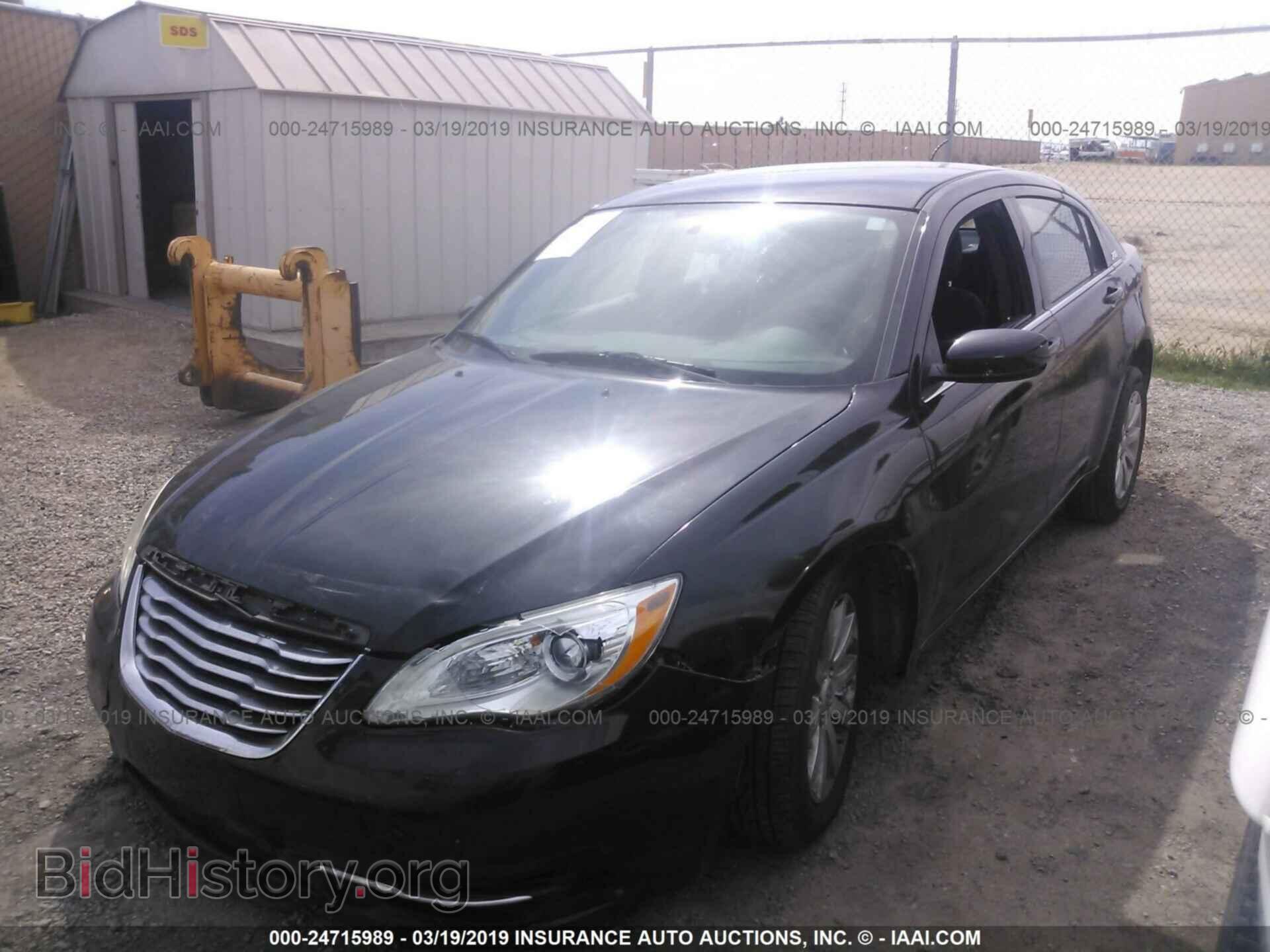 2013 CHRYSLER 200 - VIN: 1C3CCBBB2DN737406 - Фото 2