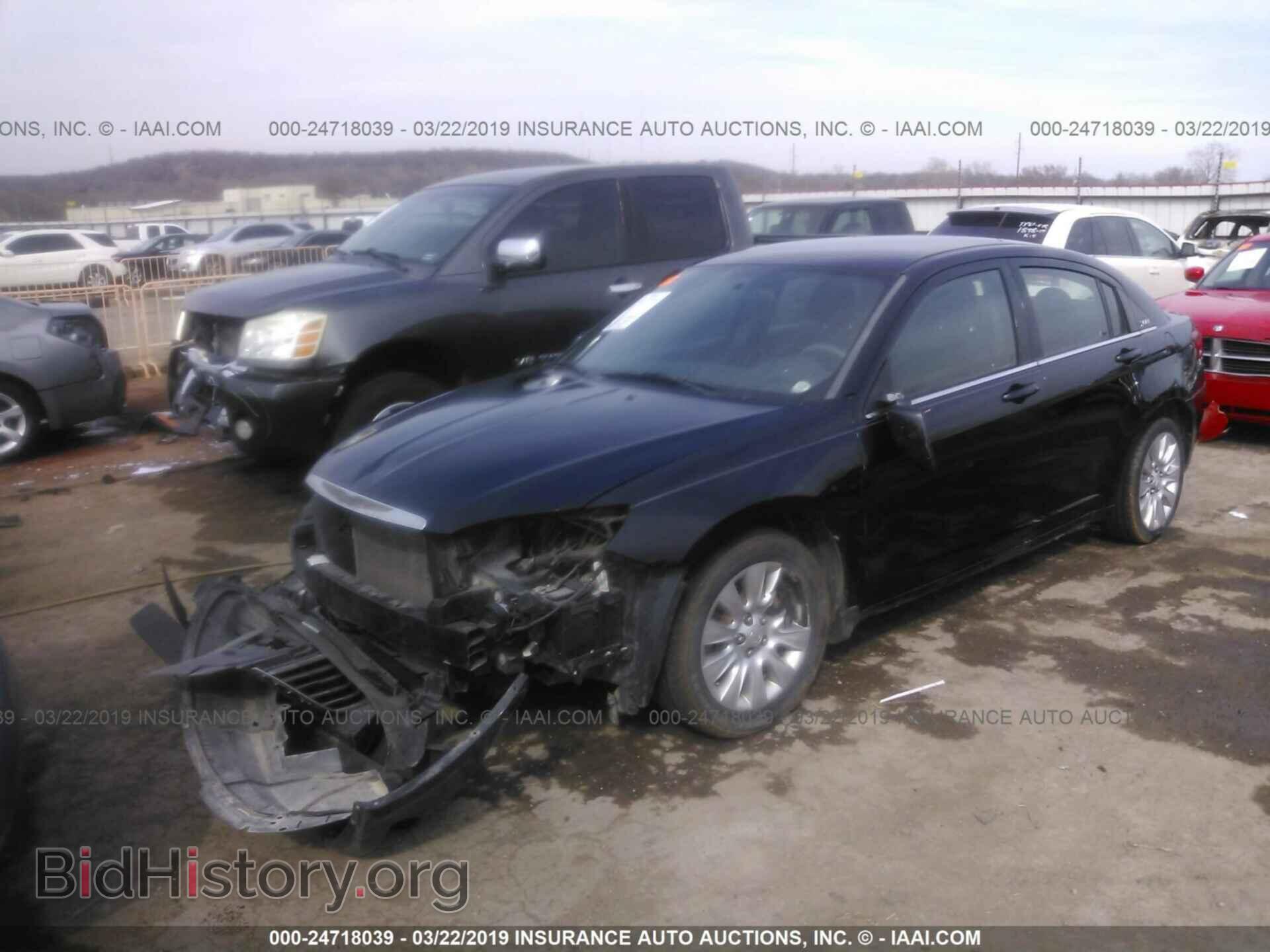 2013 CHRYSLER 200 - VIN: 1C3CCBAB5DN568936 - Photo 2