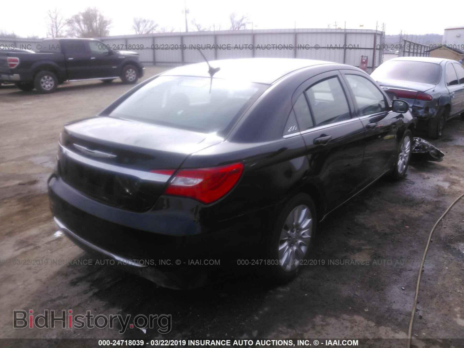 2013 CHRYSLER 200 - VIN: 1C3CCBAB5DN568936 - Photo 4