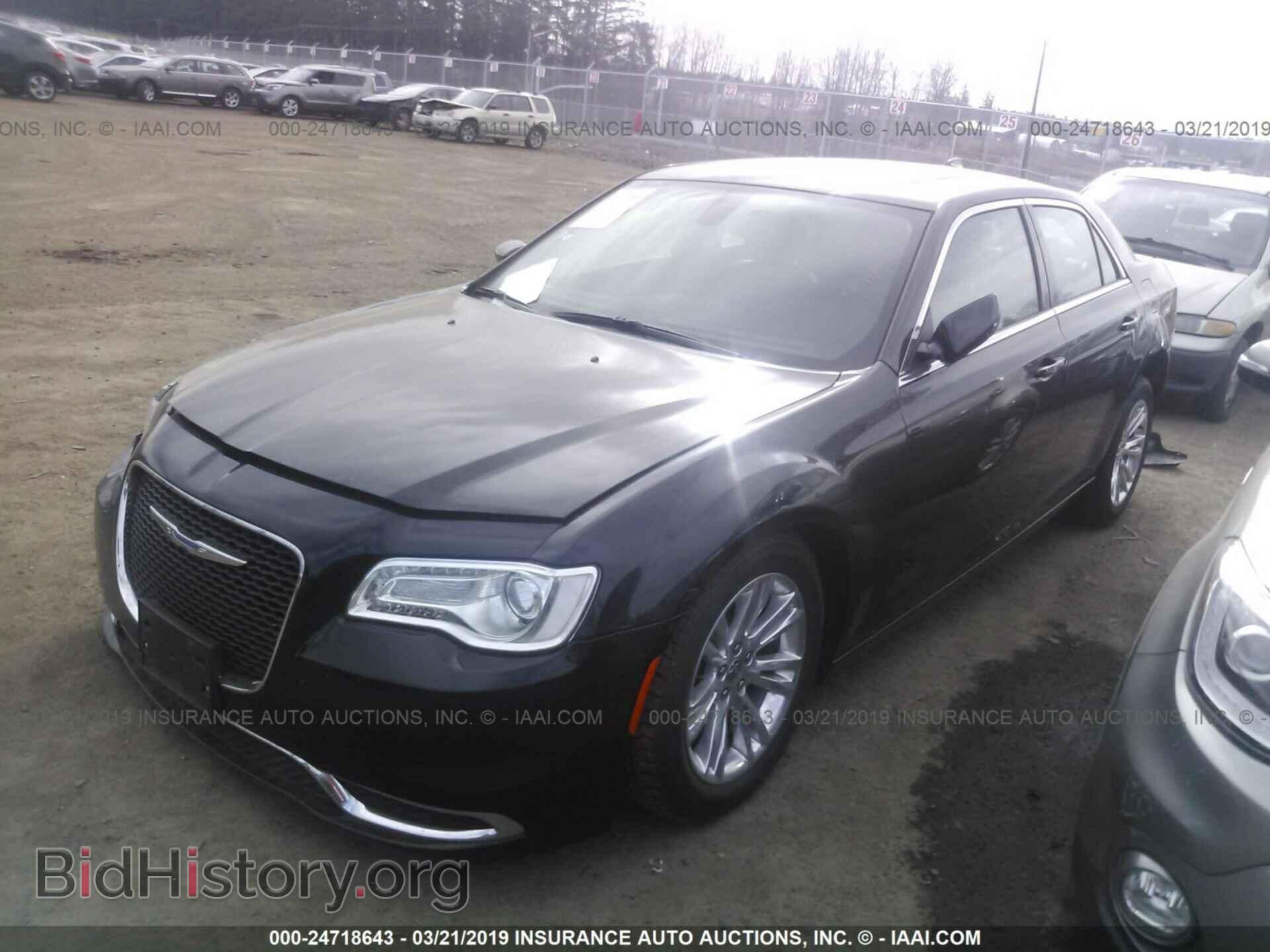2017 CHRYSLER 300 - VIN: 2C3CCAAG1HH560109 - Фото 2