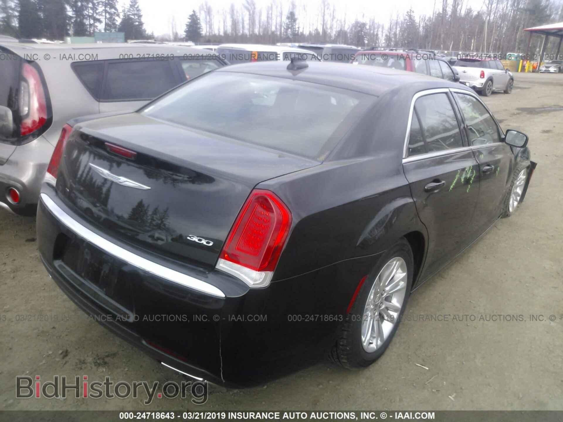 2017 CHRYSLER 300 - VIN: 2C3CCAAG1HH560109 - Фото 4