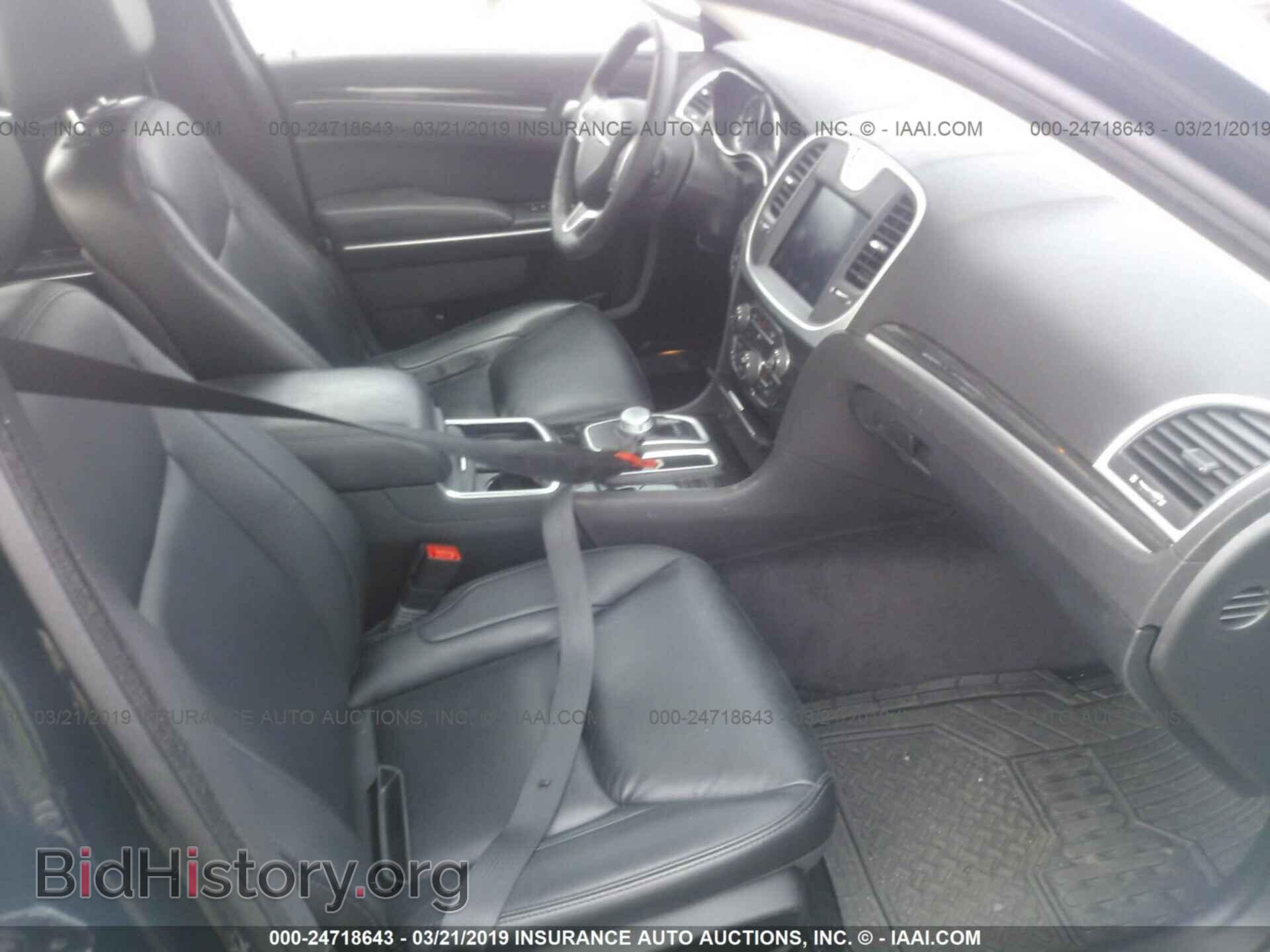 2017 CHRYSLER 300 - VIN: 2C3CCAAG1HH560109 - Фото 5