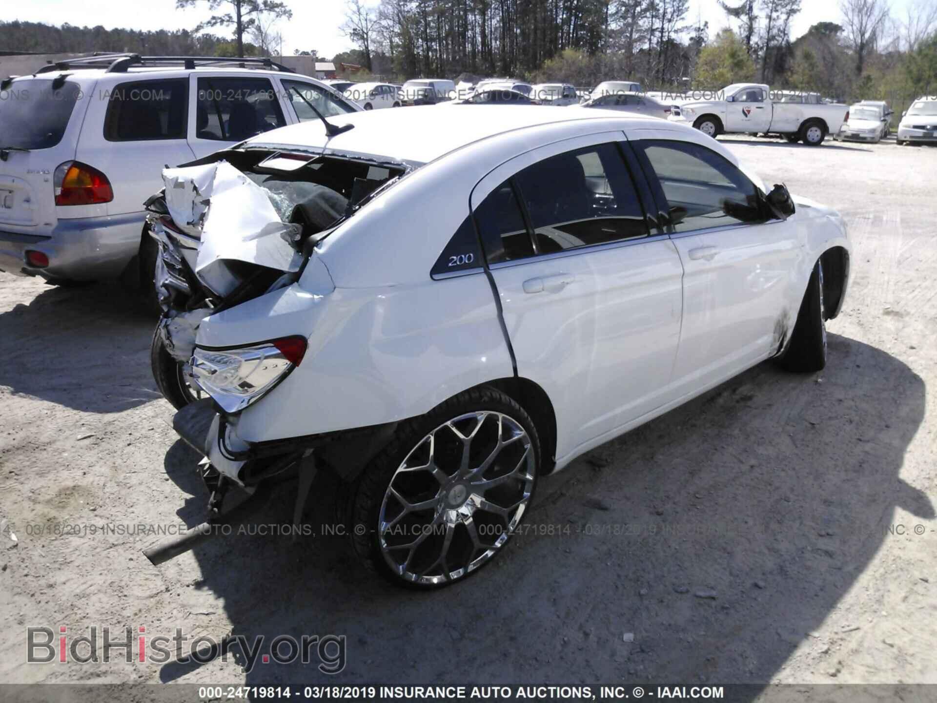 2013 CHRYSLER 200 - VIN: 1C3CCBAB3DN670672 - Photo 4