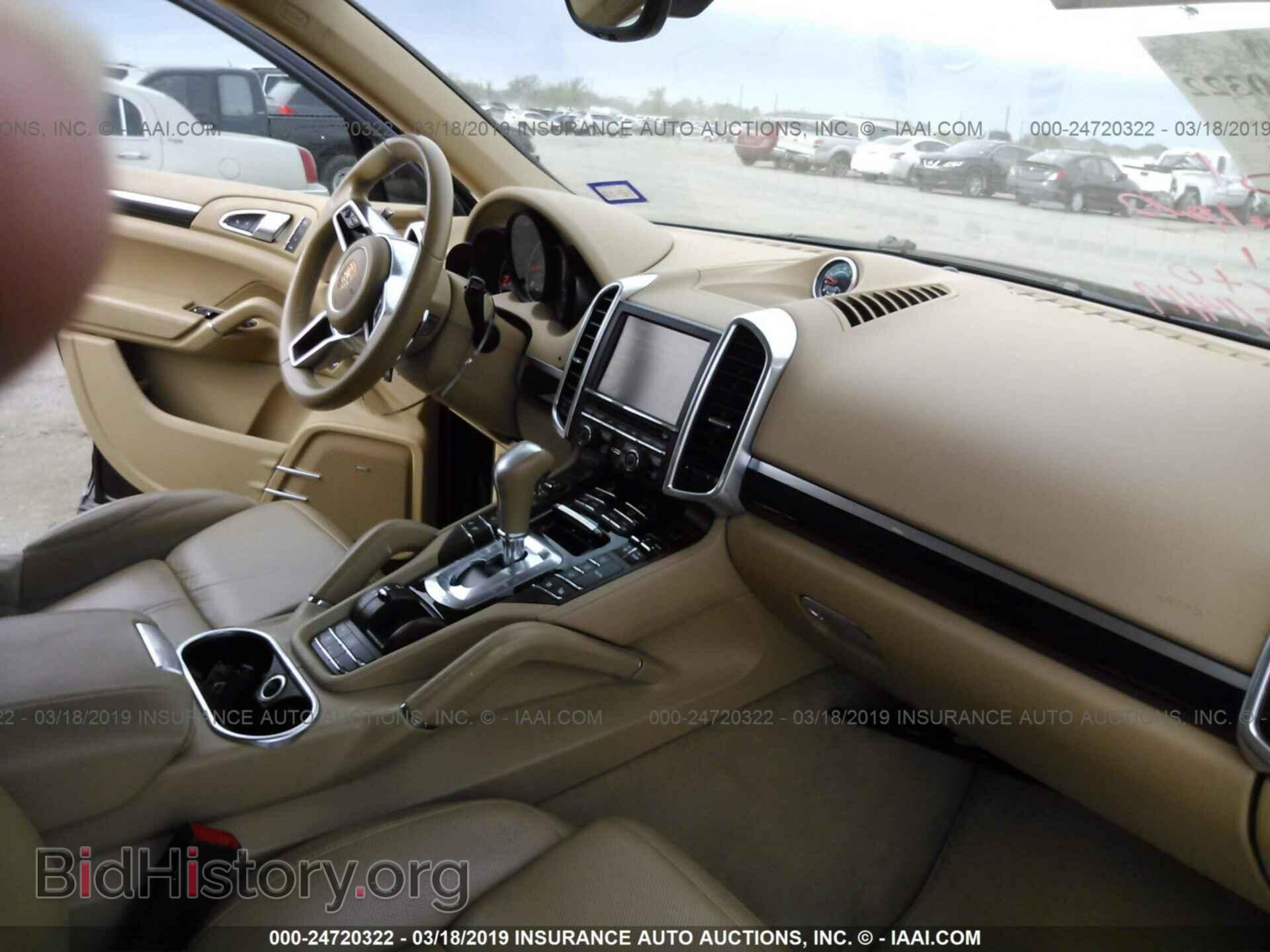 2016 PORSCHE CAYENNE - VIN: WP1AA2A26GLA00587 - Фото 5