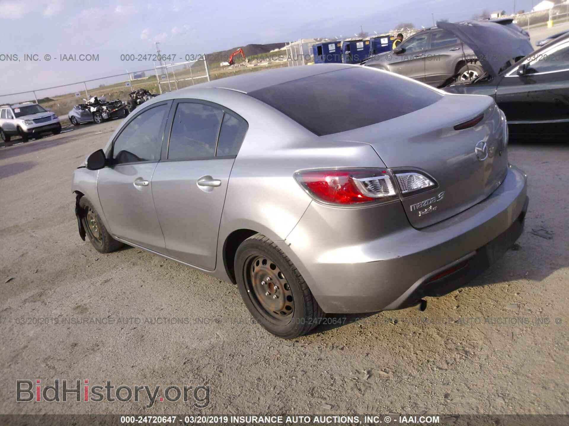 2011 MAZDA 3 - VIN: JM1BL1UF2B1408615 - Фото 3