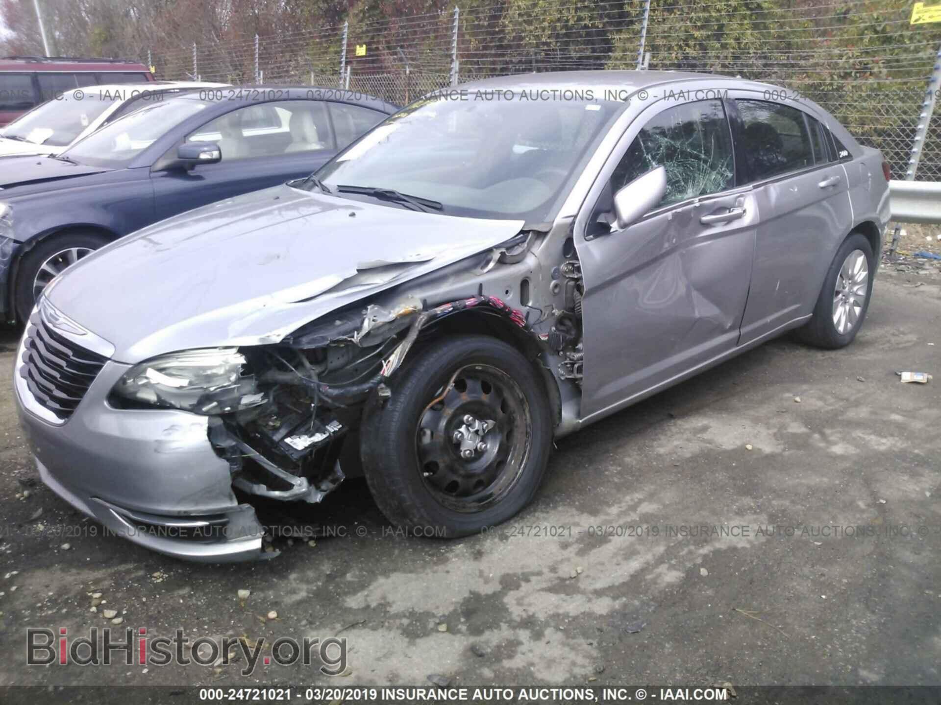 2014 CHRYSLER 200 - VIN: 1C3CCBAB4EN209644 - Фото 2