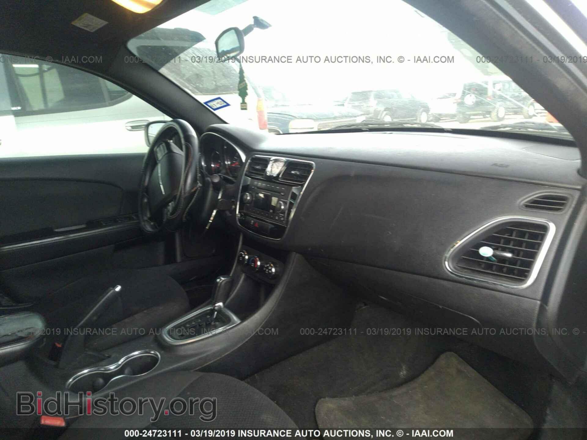 2012 CHRYSLER 200 - VIN: 1C3CCBAB0CN226261 - Фото 5
