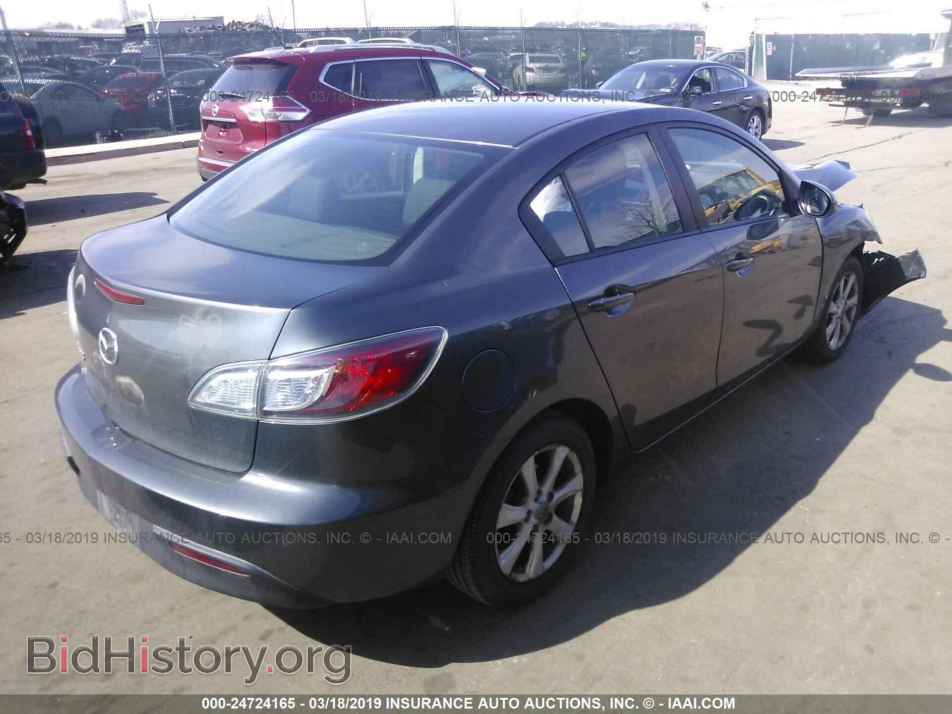 2011 MAZDA 3 - VIN: JM1BL1VG2B1900939 - Photo 4