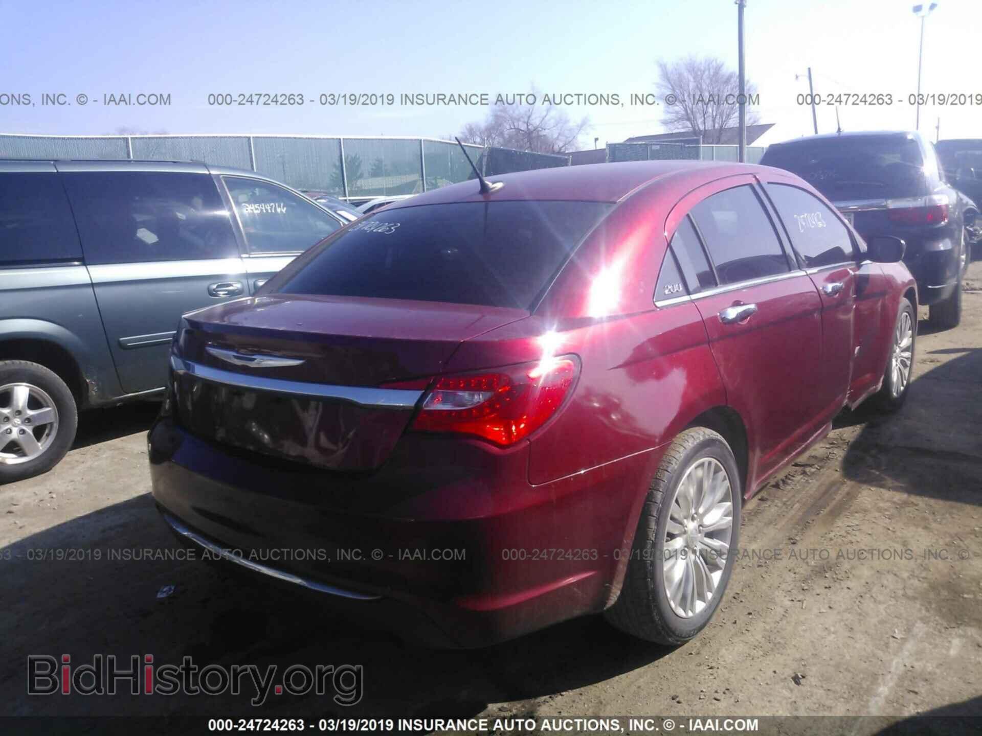 2011 CHRYSLER 200 - VIN: 1C3BC2FB2BN580494 - Photo 4