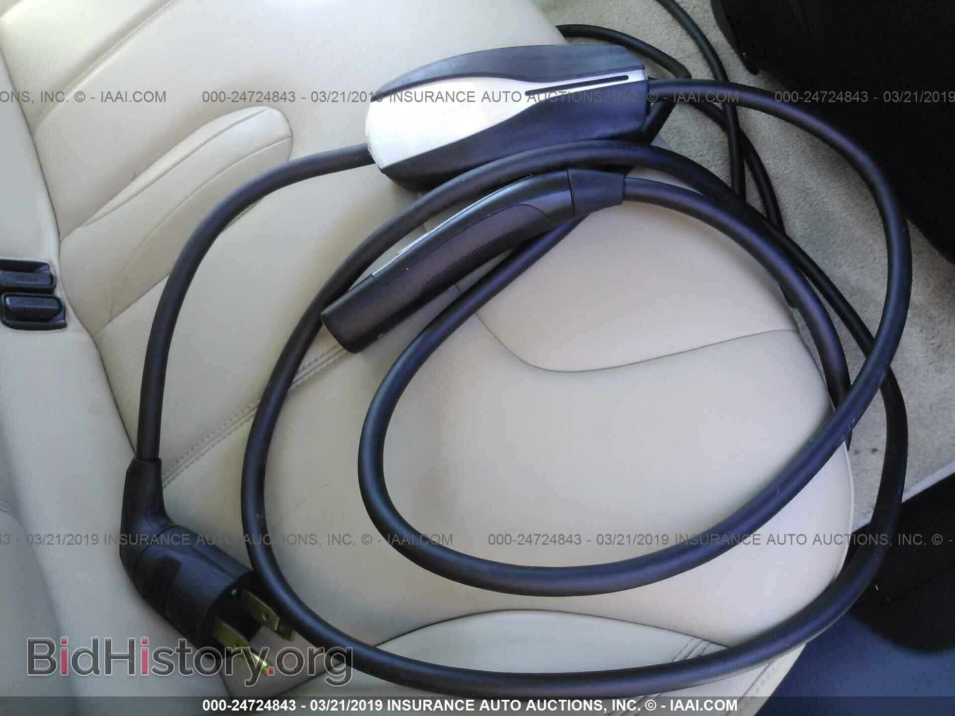 2013 TESLA MODEL S - VIN: 5YJSA1CN6DFP06643 - Фото 10