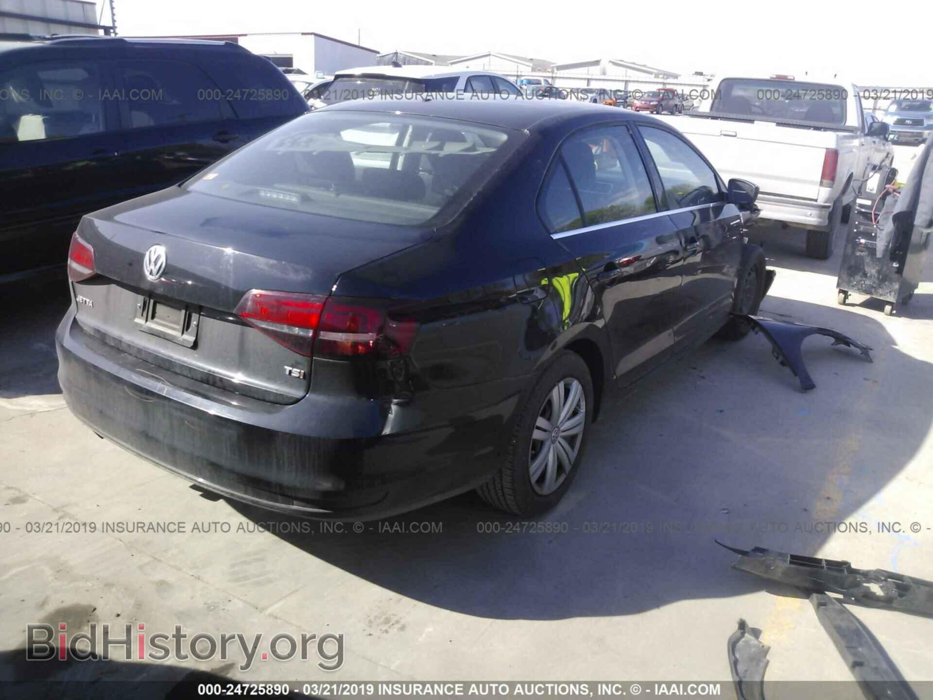 2017 VOLKSWAGEN JETTA - VIN: 3VW2B7AJ8HM339923 - Photo 4