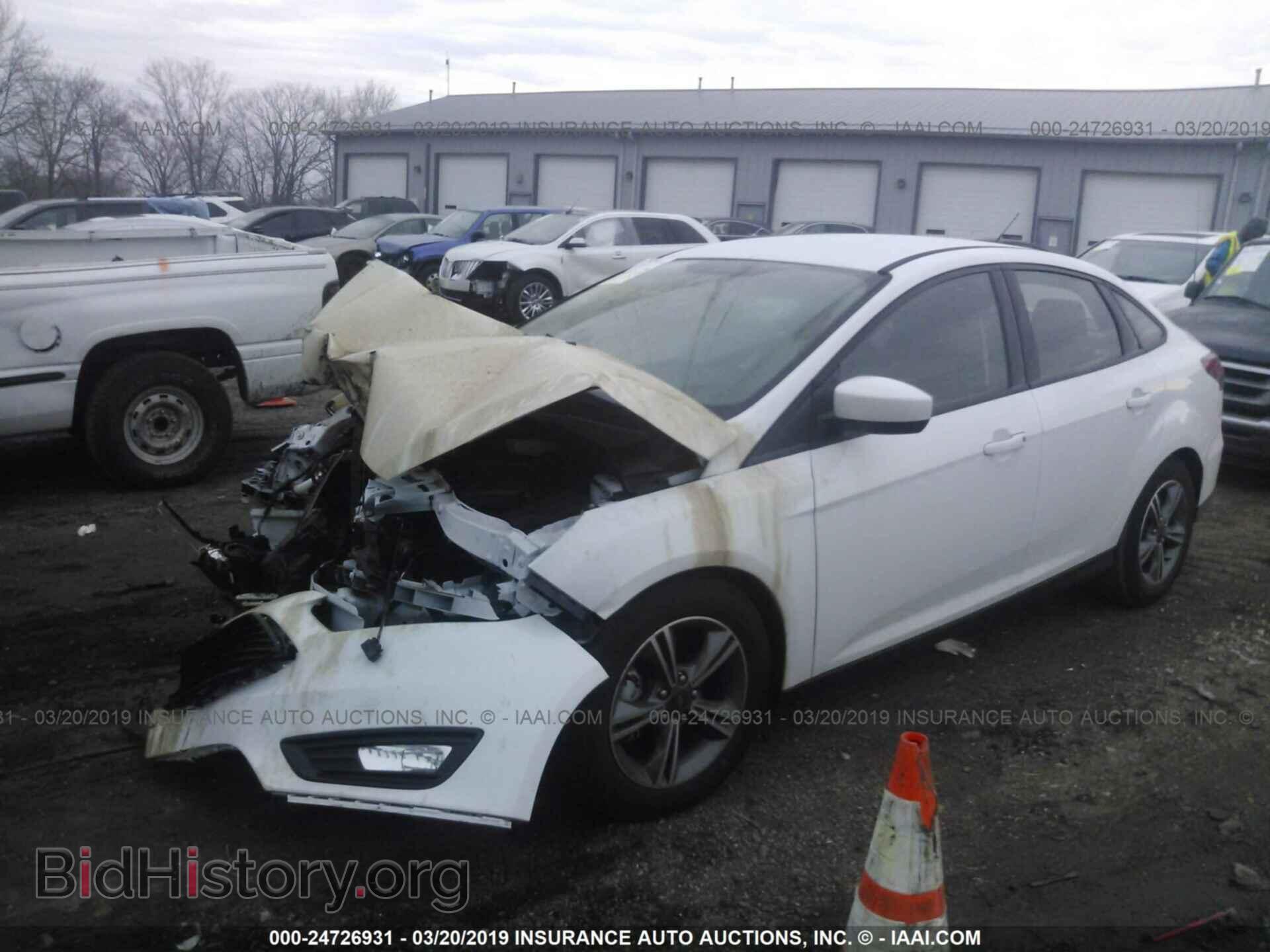 2018 FORD FOCUS - VIN: 1FADP3FE7JL277039 - Фото 2