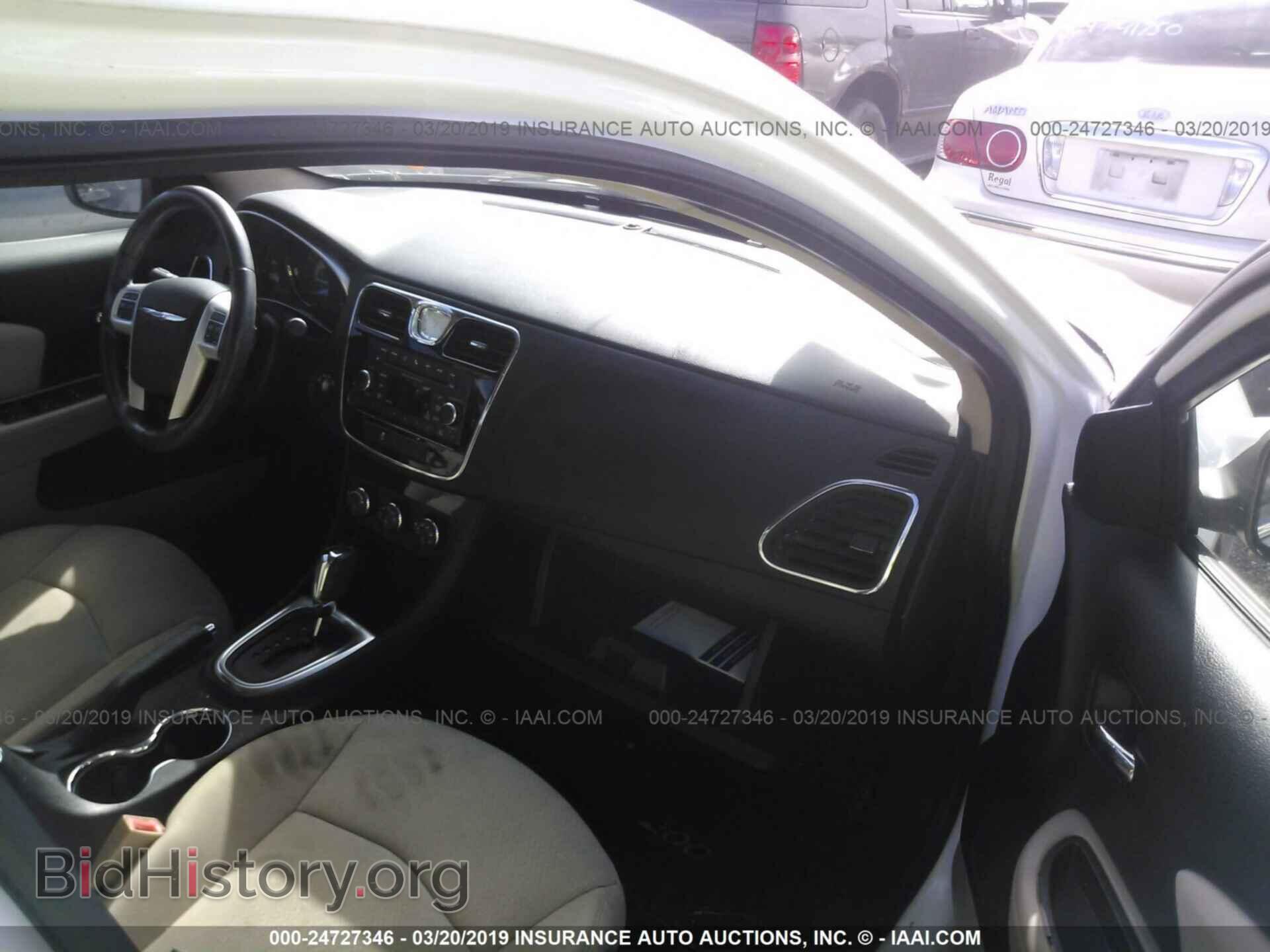 2012 CHRYSLER 200 - VIN: 1C3CCBBB5CN107104 - Фото 5