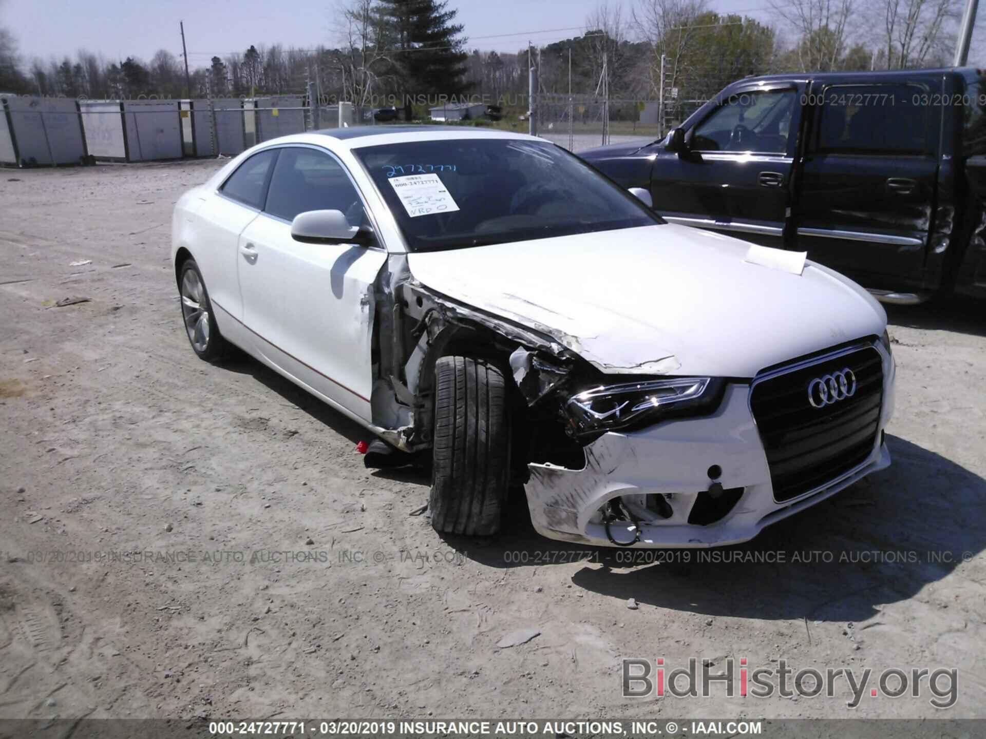 Photo WAUCFAFR7DA042251 - AUDI A5 2013