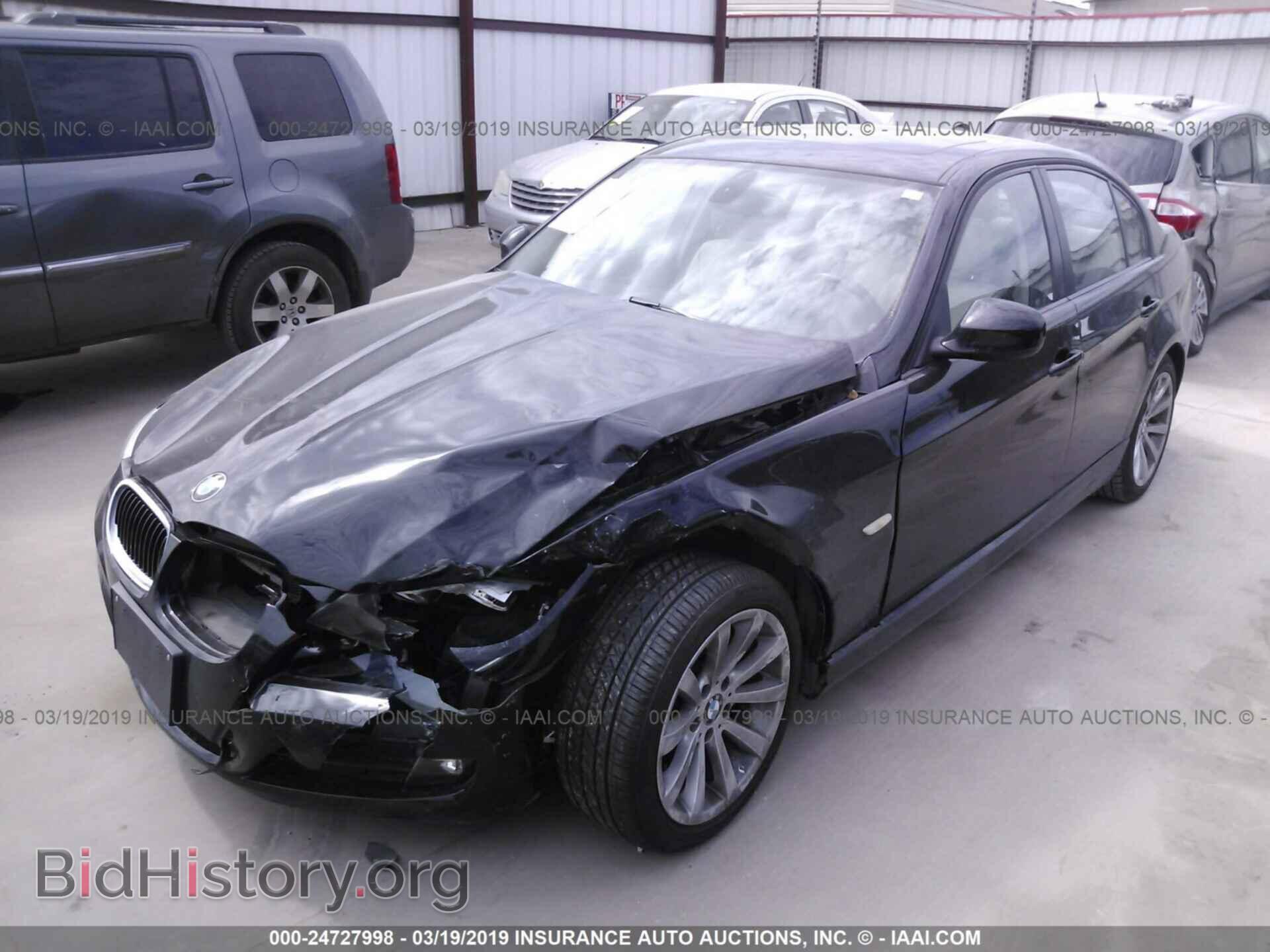 2011 BMW 328 - VIN: WBAPH7G5XBNN04477 - Фото 2