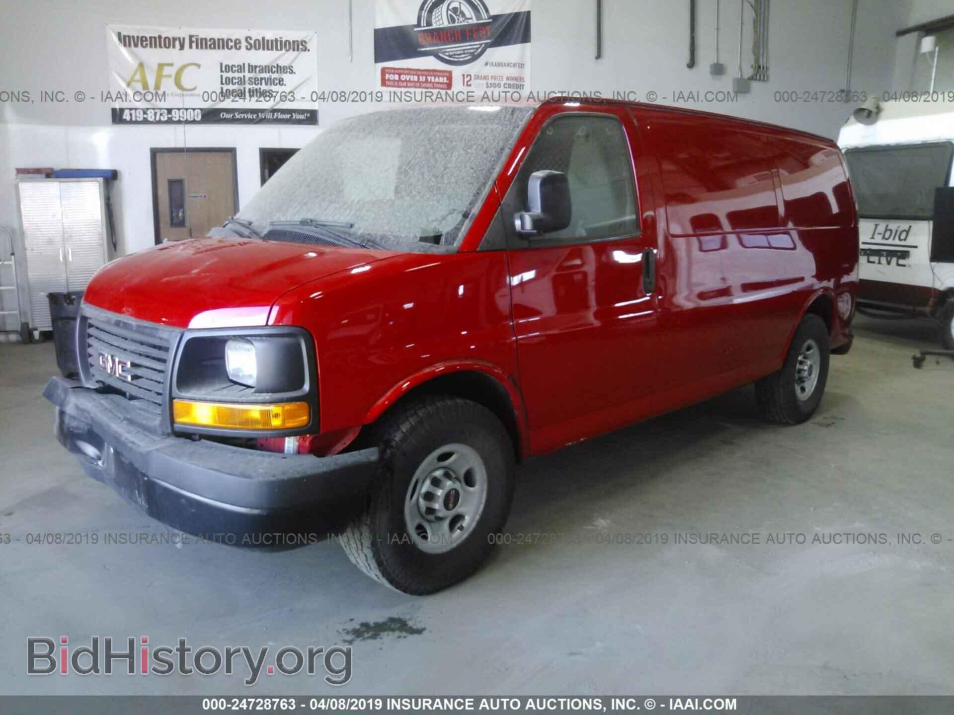 2016 GMC SAVANA - VIN: 1GTW7AFFXG1197061 - Фото 2