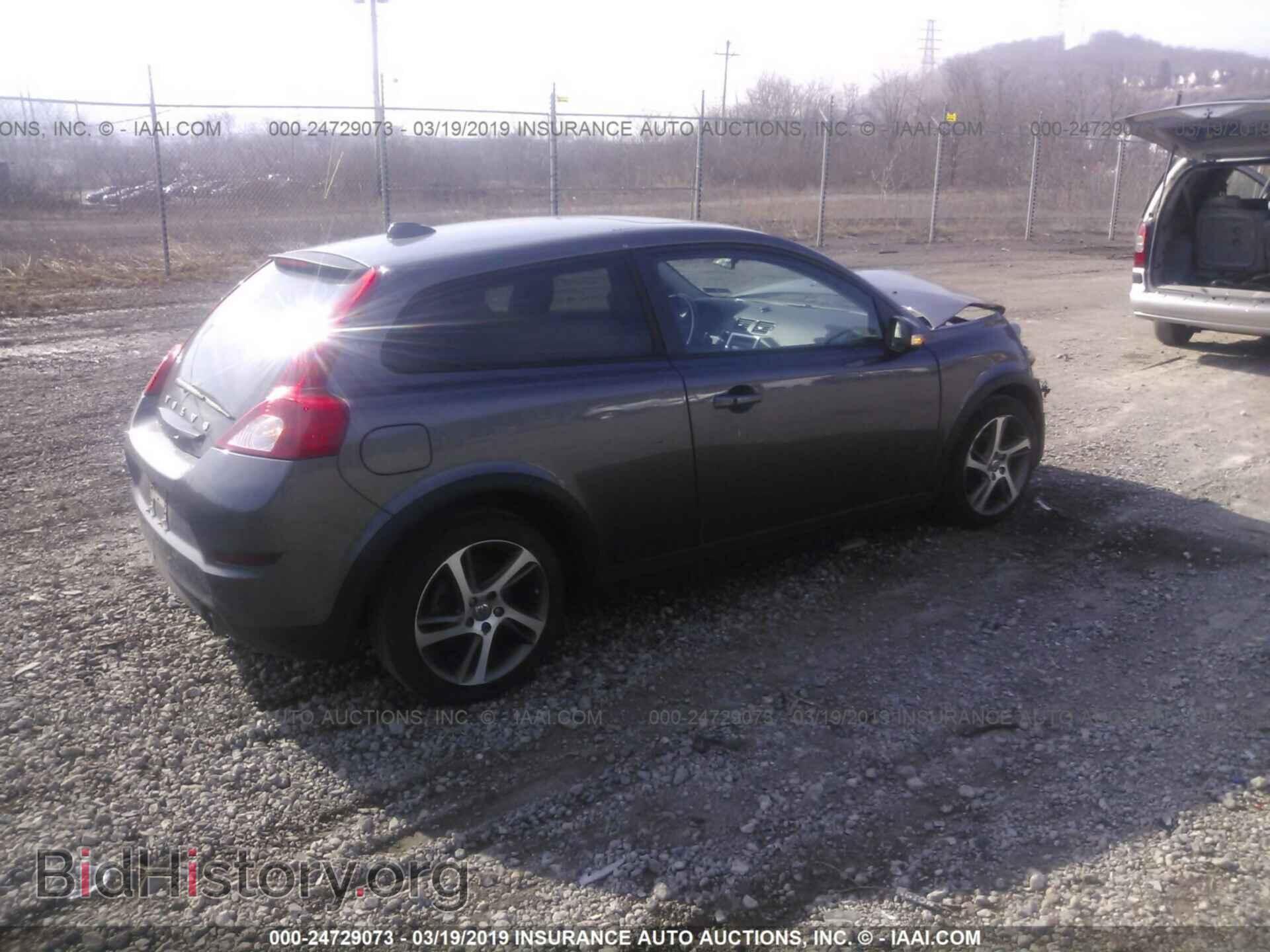 2013 VOLVO C30 - VIN: YV1672MK4D2304191 - Фото 4