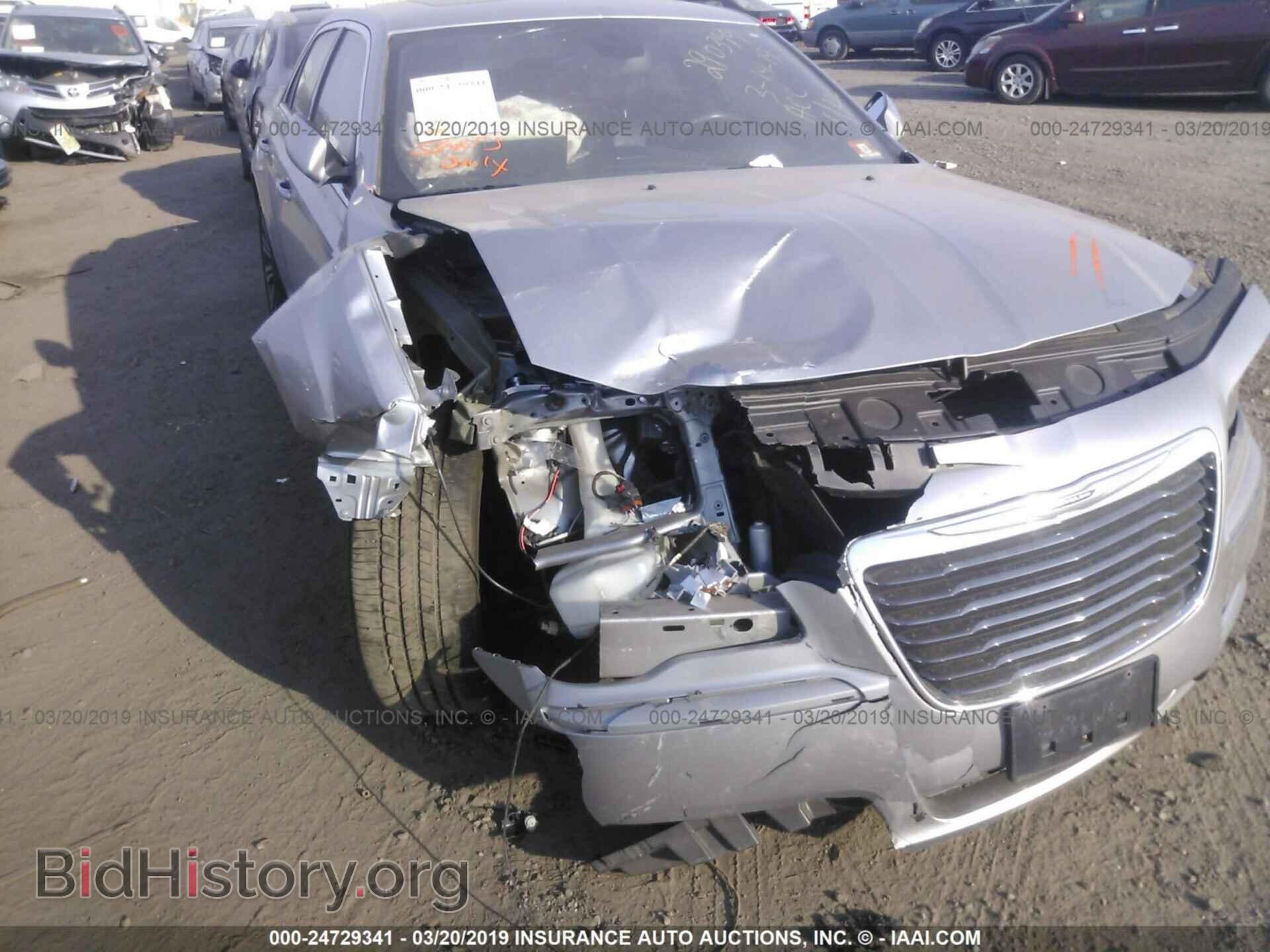 2013 CHRYSLER 300 - VIN: 2C3CCABG1DH732910 - Фото 6