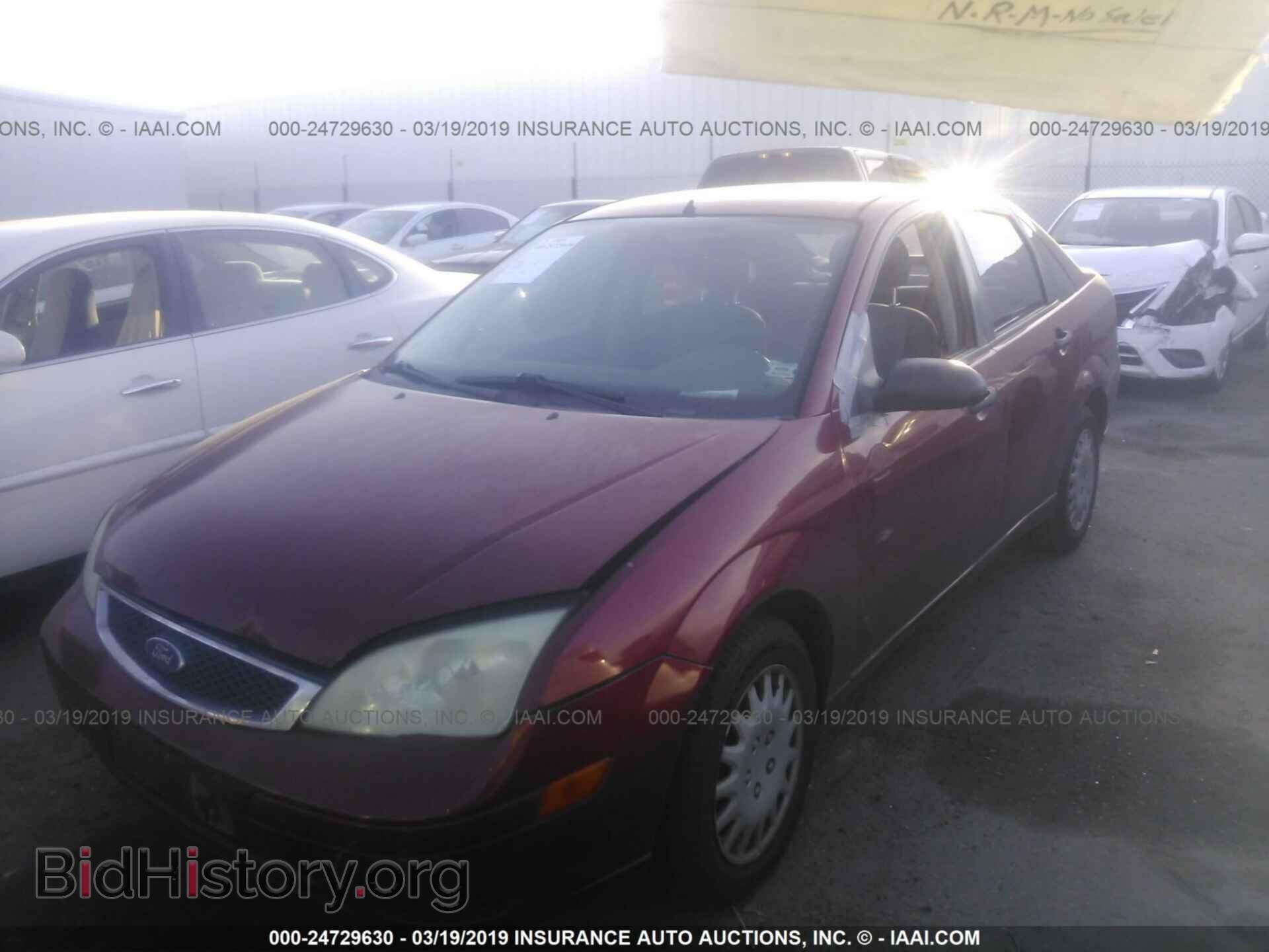 2005 FORD FOCUS - VIN: 1FAFP34N85W144323 - Фото 2