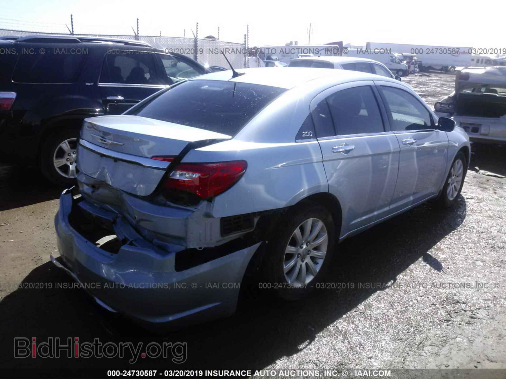 2013 CHRYSLER 200 - VIN: 1C3CCBCG1DN528264 - Фото 4
