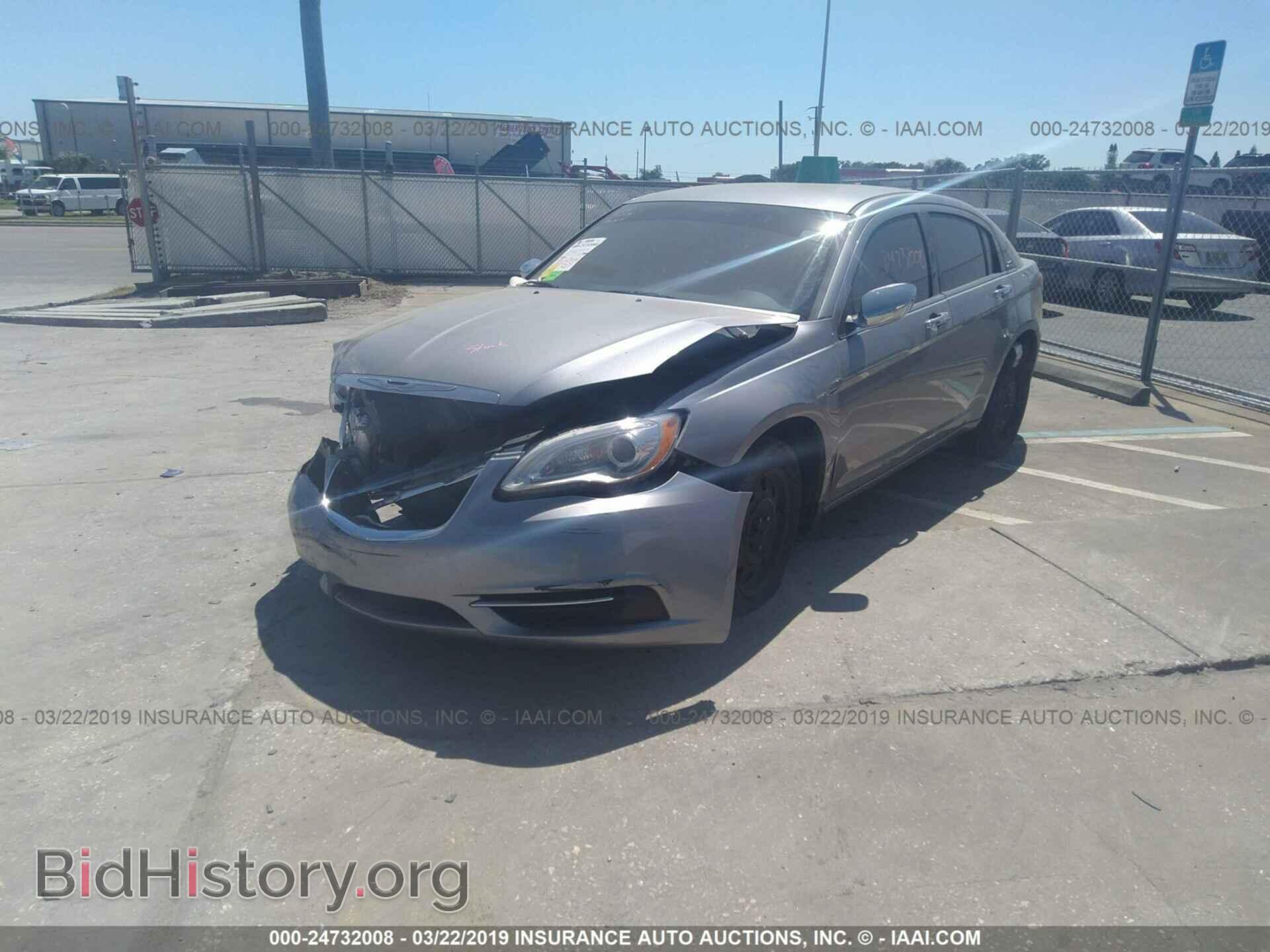 2013 CHRYSLER 200 - VIN: 1C3CCBBB8DN634863 - Фото 2