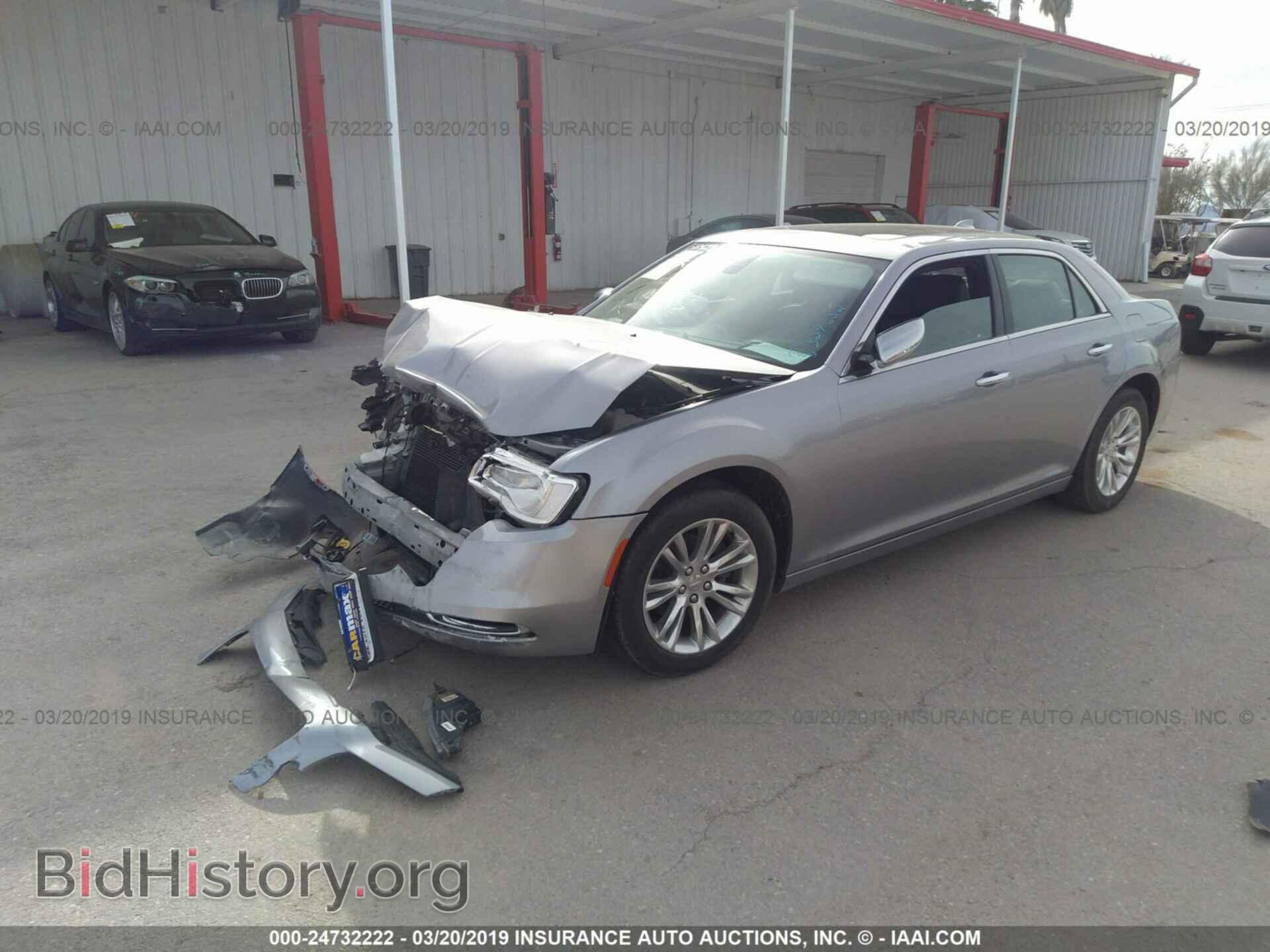 2016 CHRYSLER 300C - VIN: 2C3CCAEG3GH324652 - Photo 2